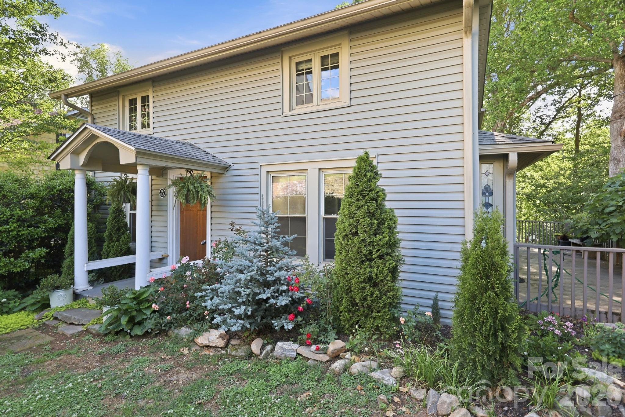150 Pacolet Street — Tryon