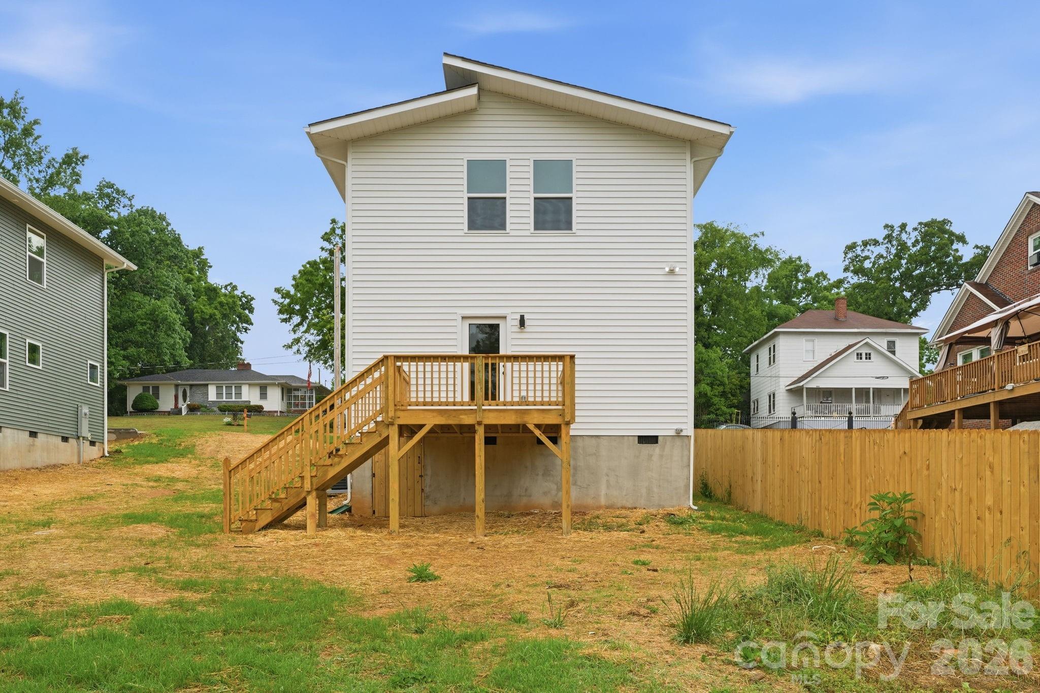 228 Summit Avenue — Albemarle