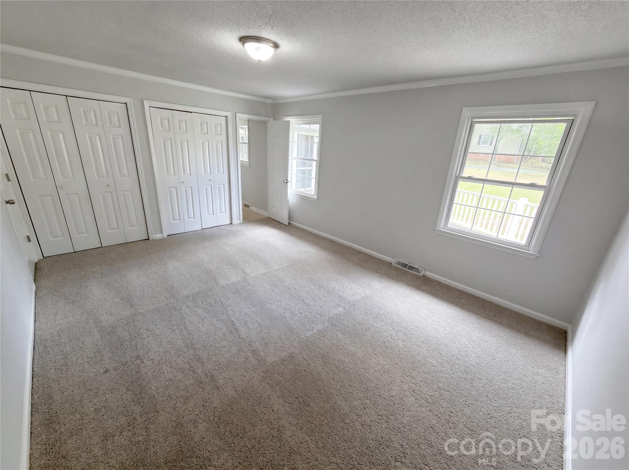2077 Strafford Drive — Lancaster