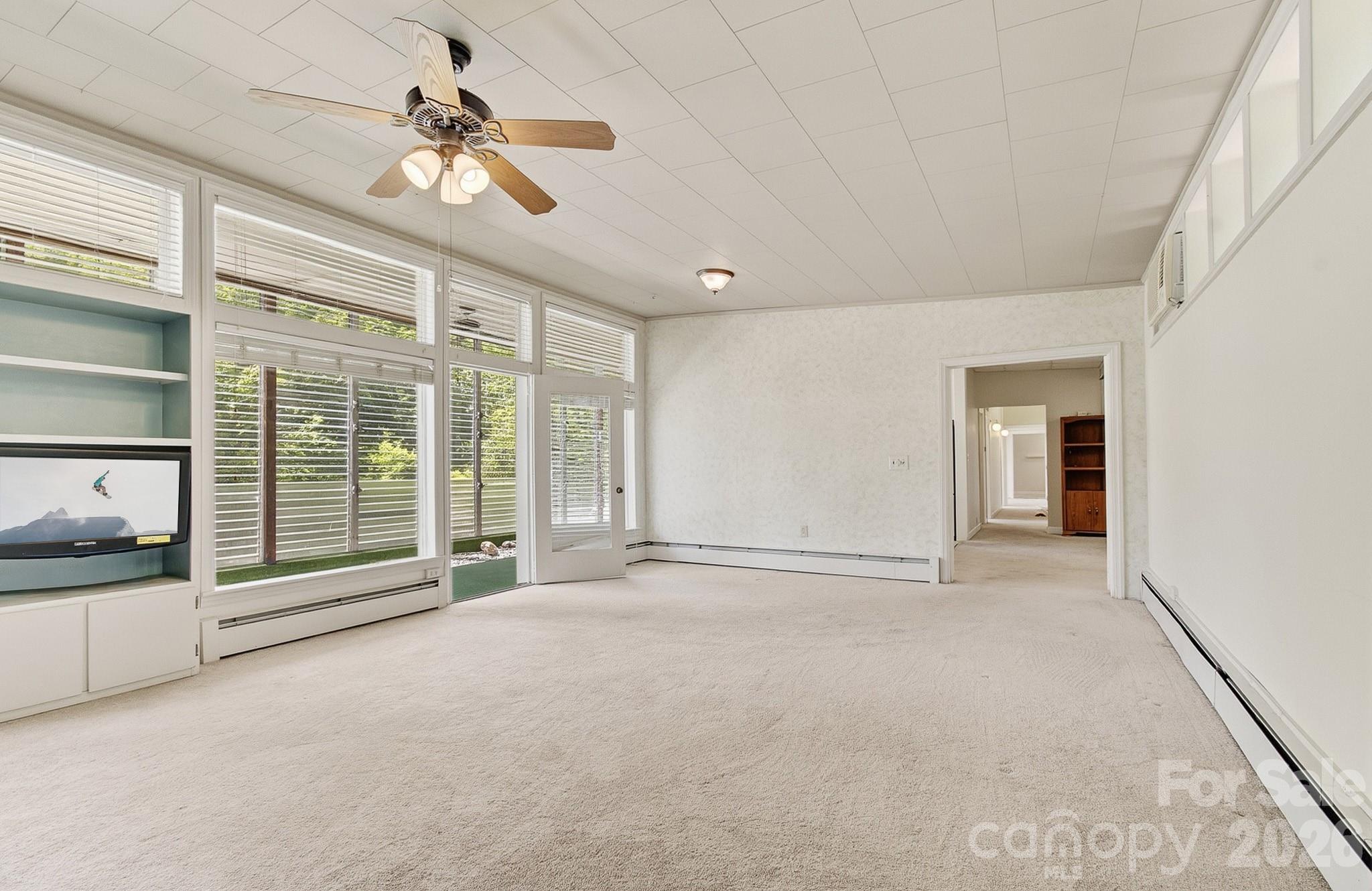 20 Reed Road — Asheville