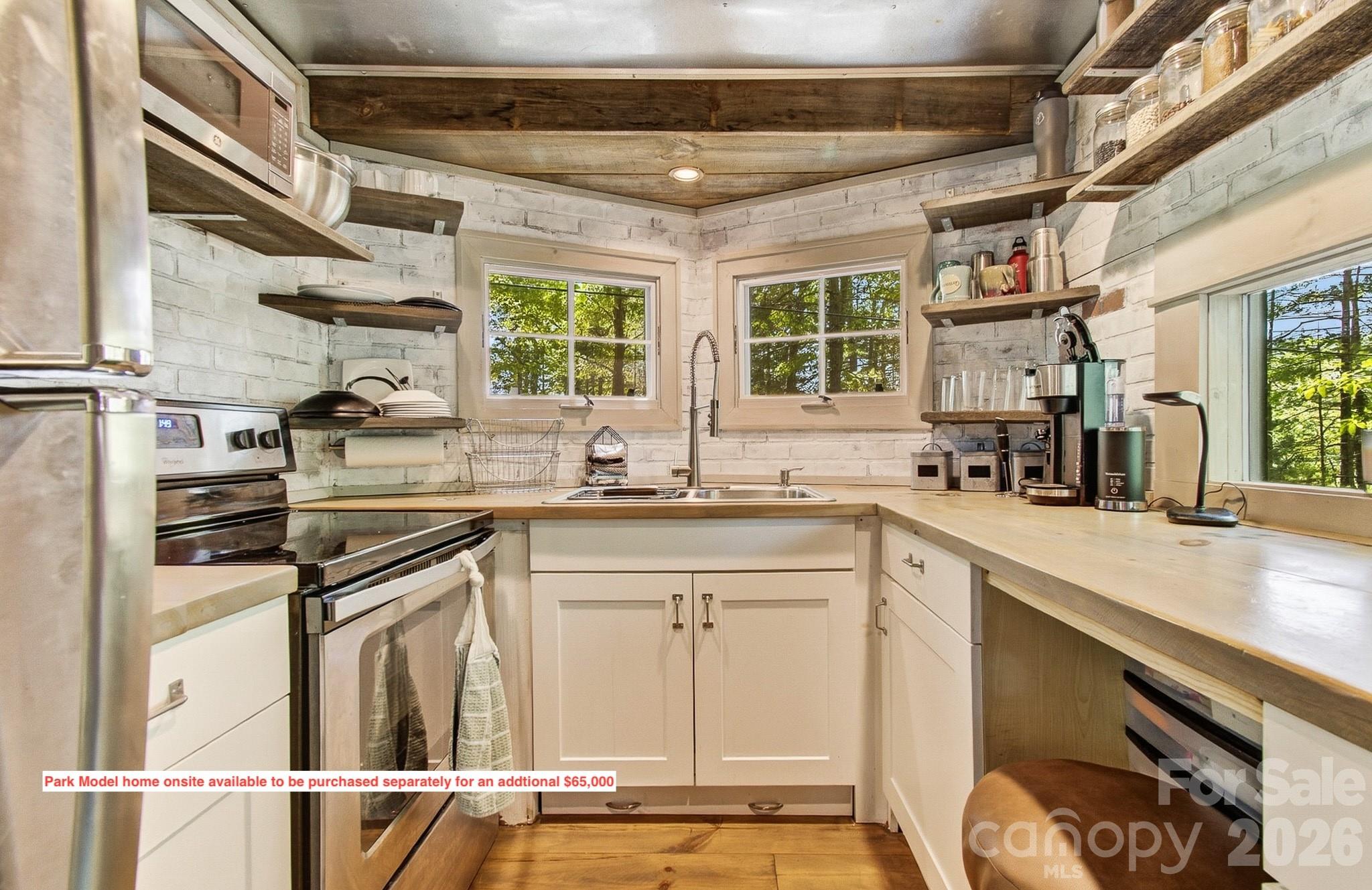 20 Reed Road — Asheville
