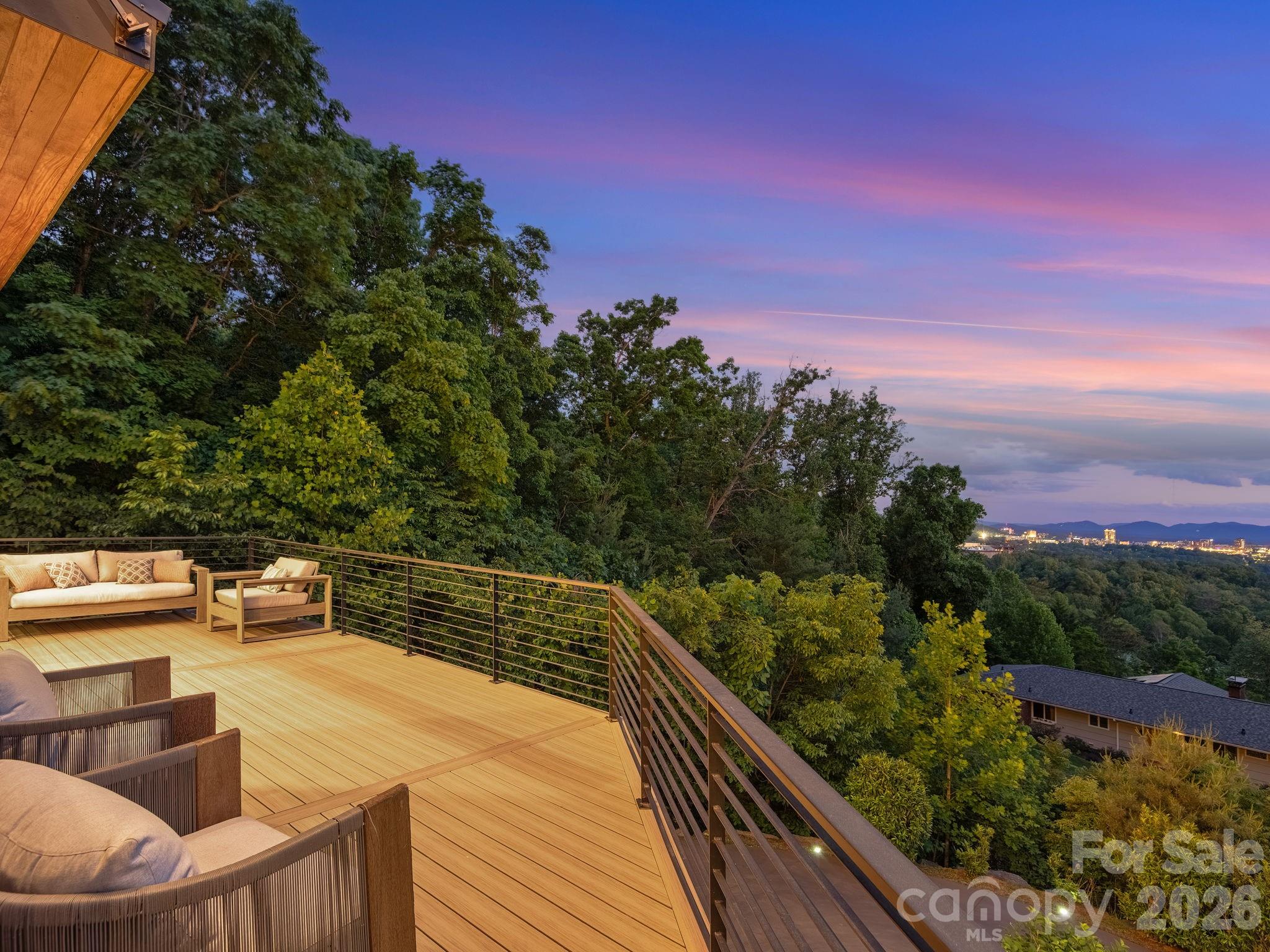 127 N Griffing Boulevard — Asheville