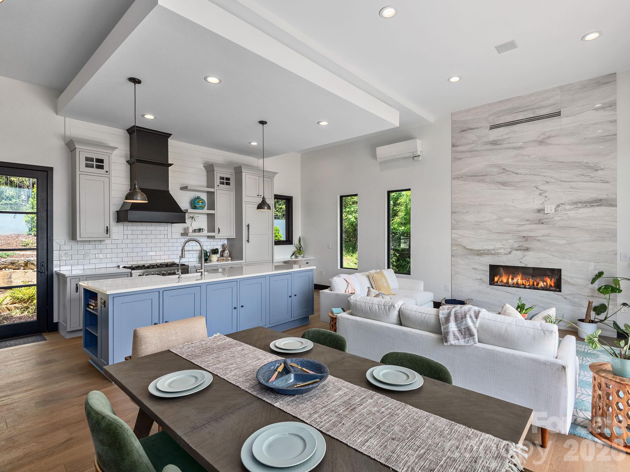 127 N Griffing Boulevard — Asheville