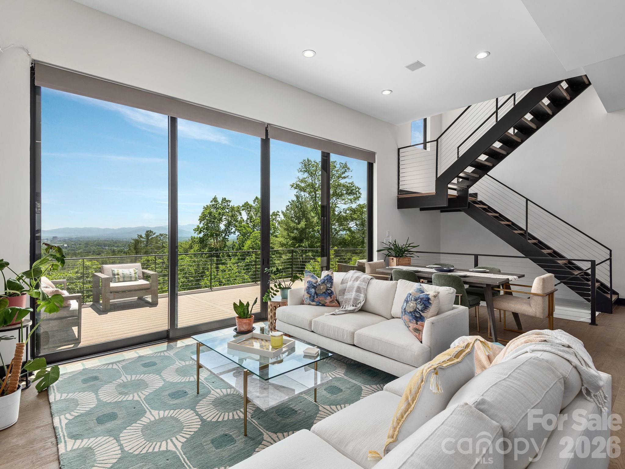 127 N Griffing Boulevard — Asheville