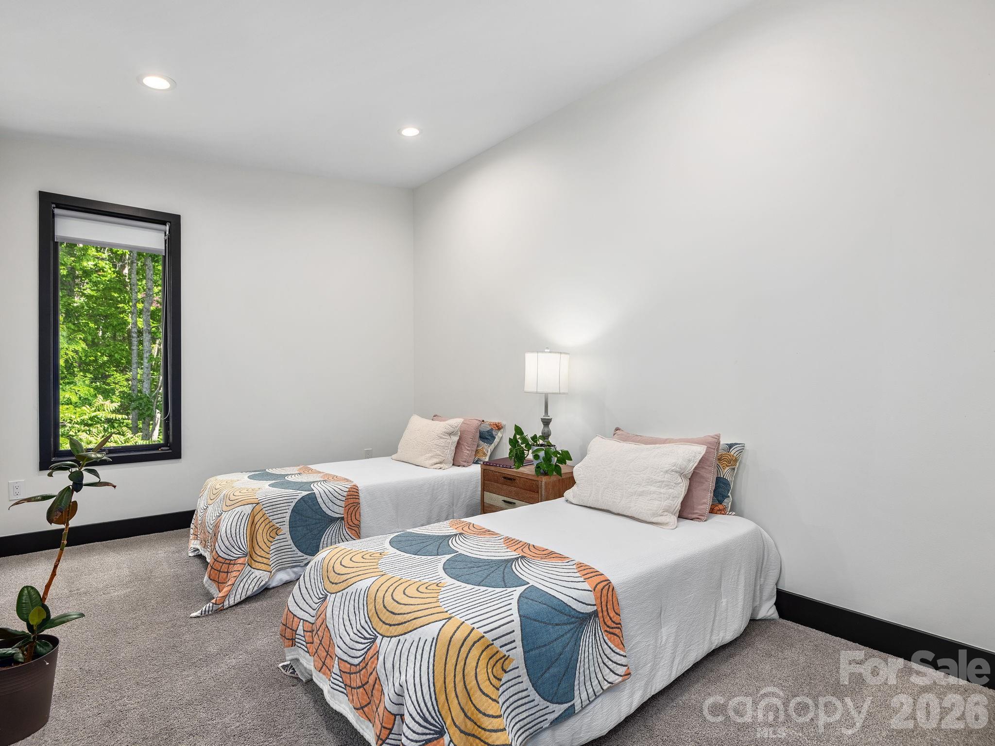 127 N Griffing Boulevard — Asheville