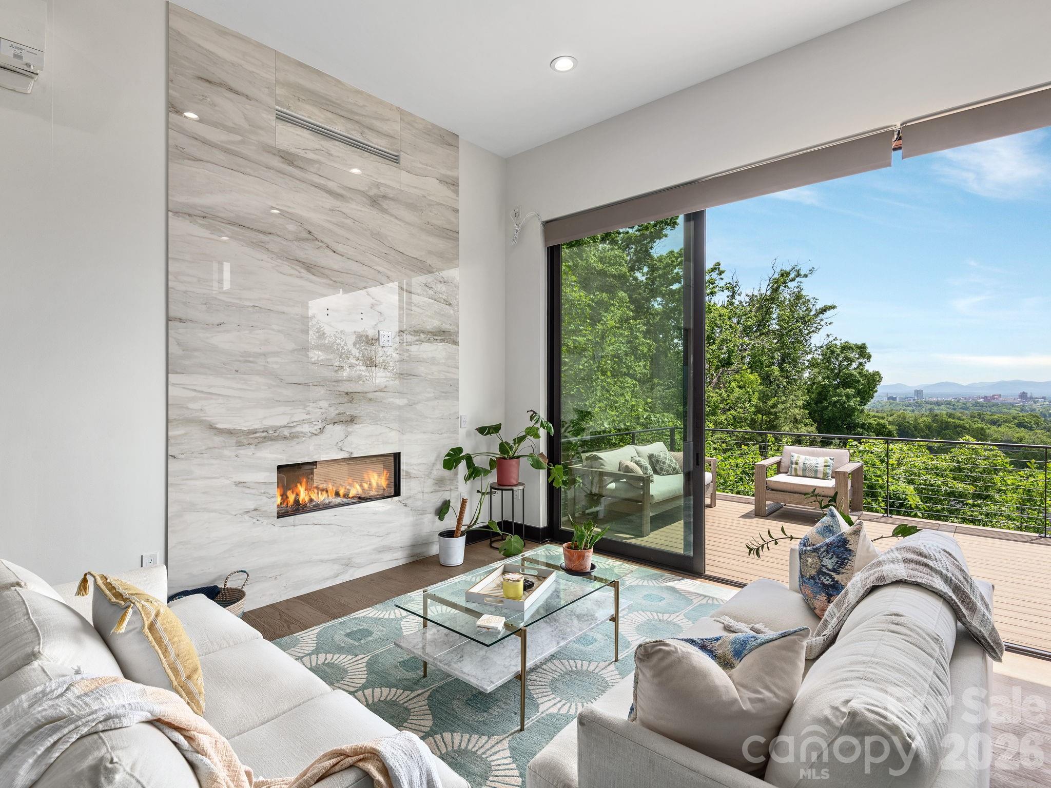 127 N Griffing Boulevard — Asheville