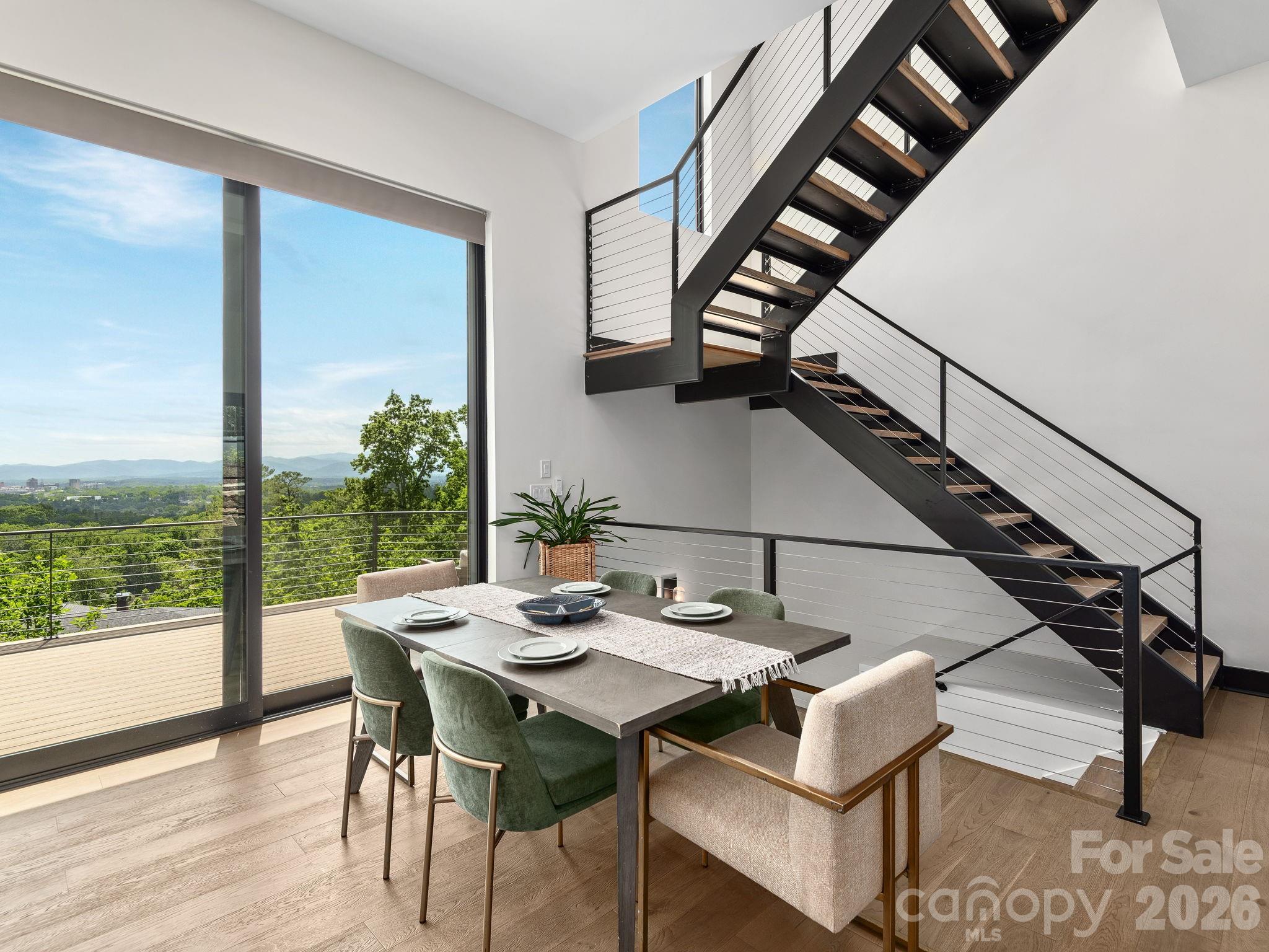127 N Griffing Boulevard — Asheville