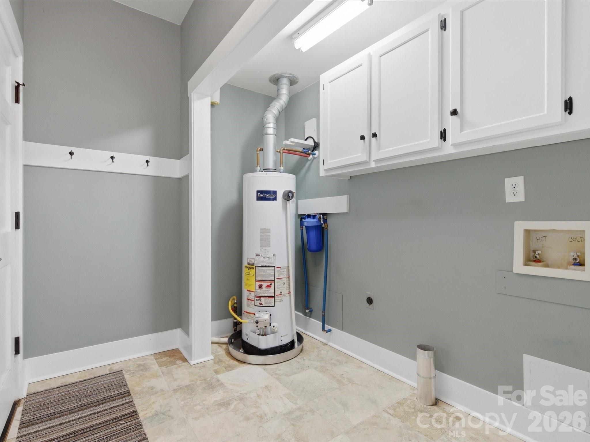 911 Weymouth Drive — Gastonia