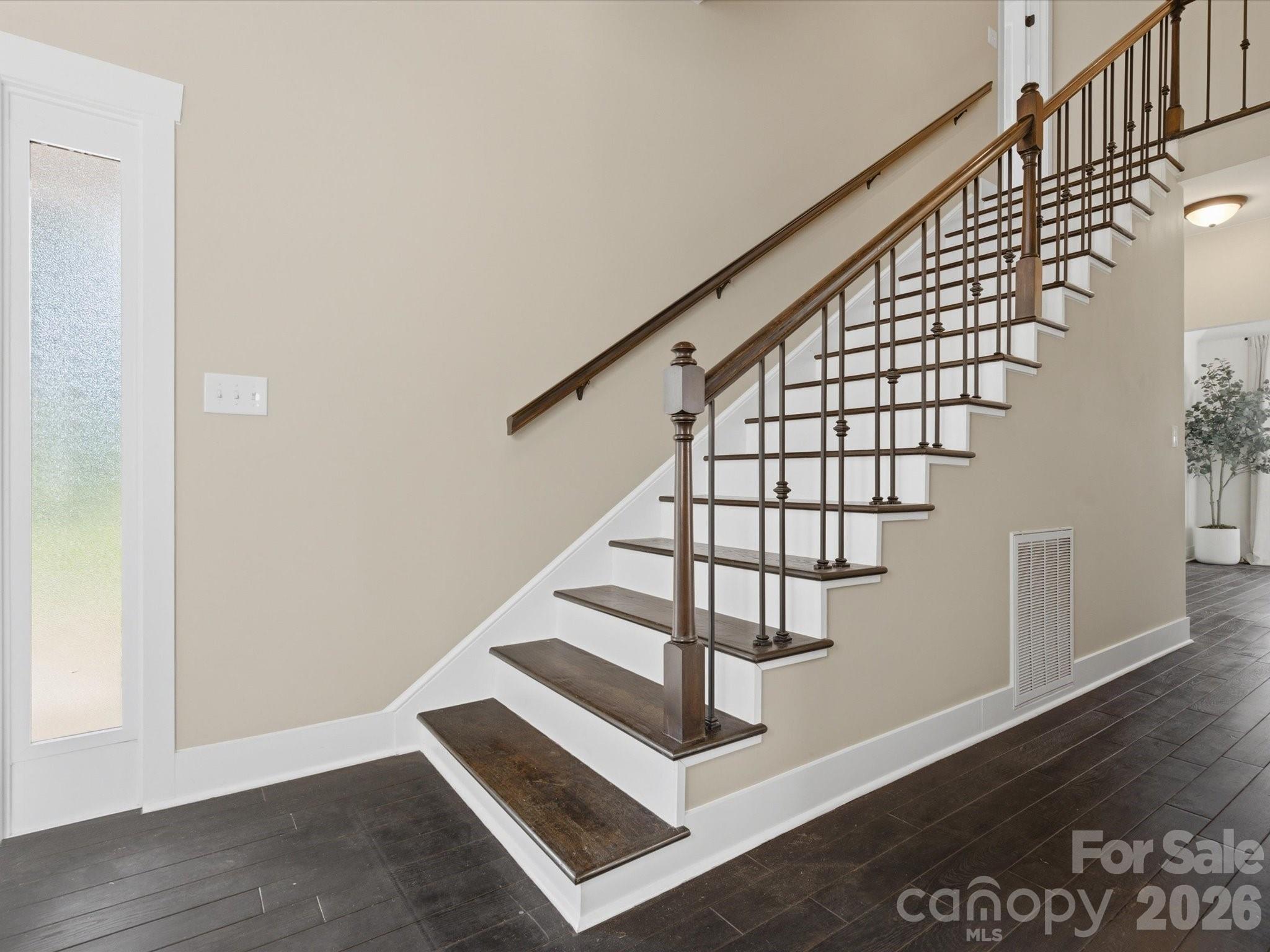 911 Weymouth Drive — Gastonia