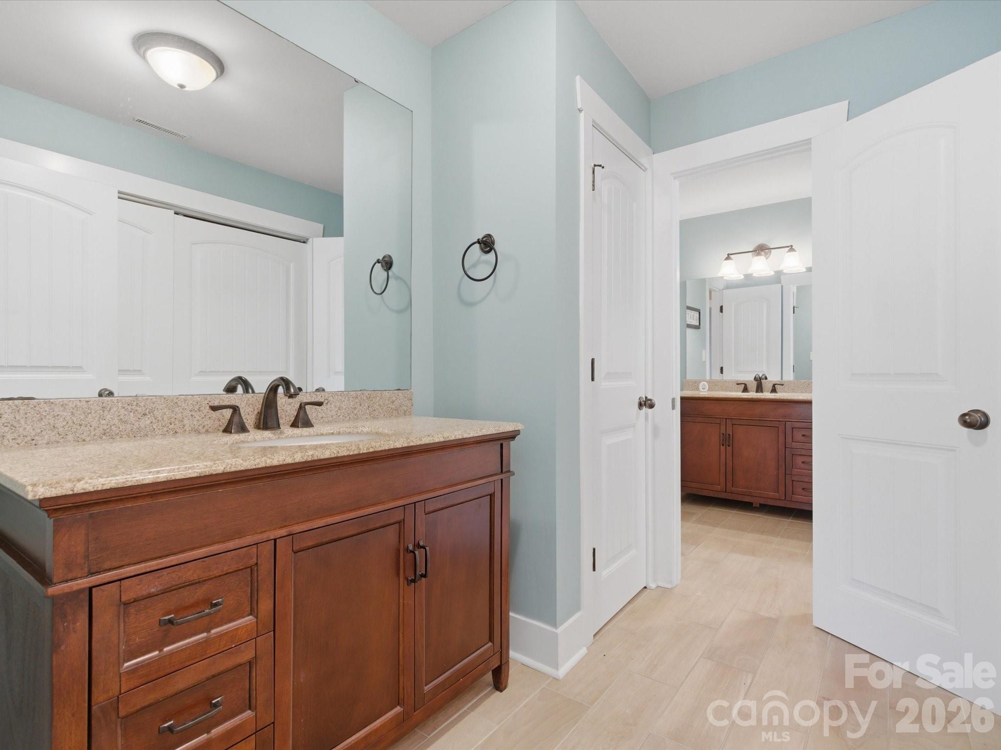 911 Weymouth Drive — Gastonia