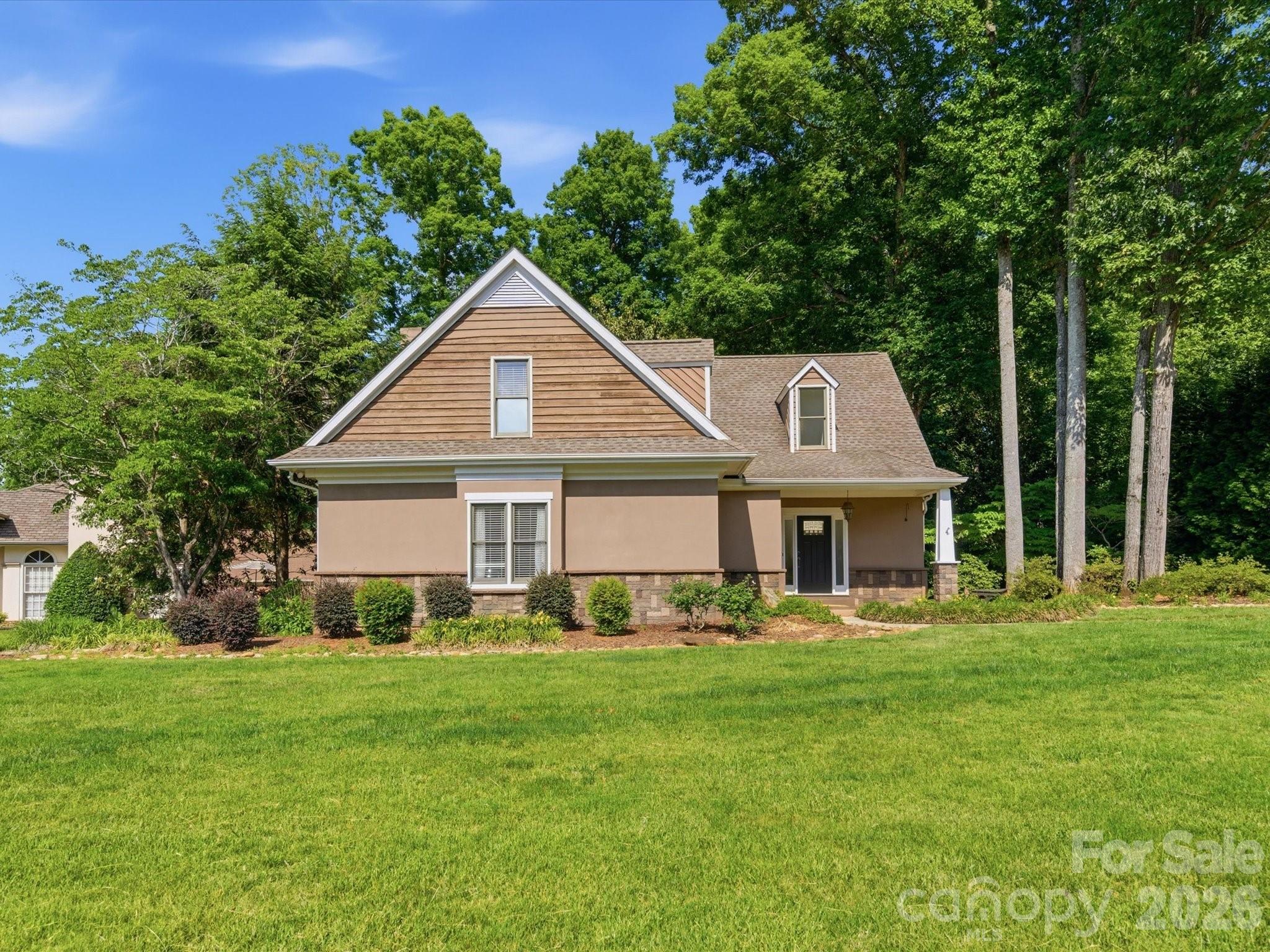 911 Weymouth Drive — Gastonia