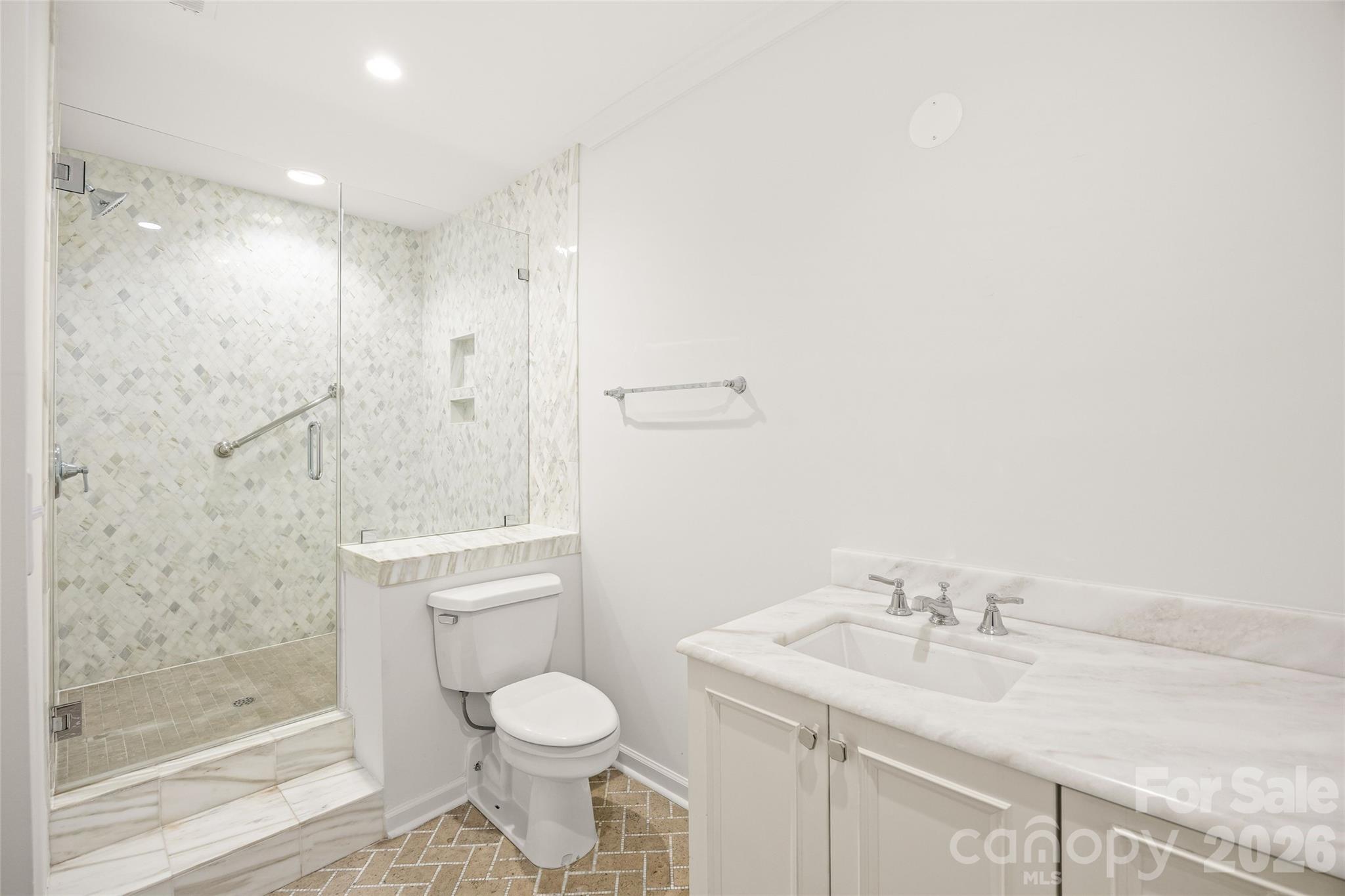 922 Cherokee Road — Charlotte
