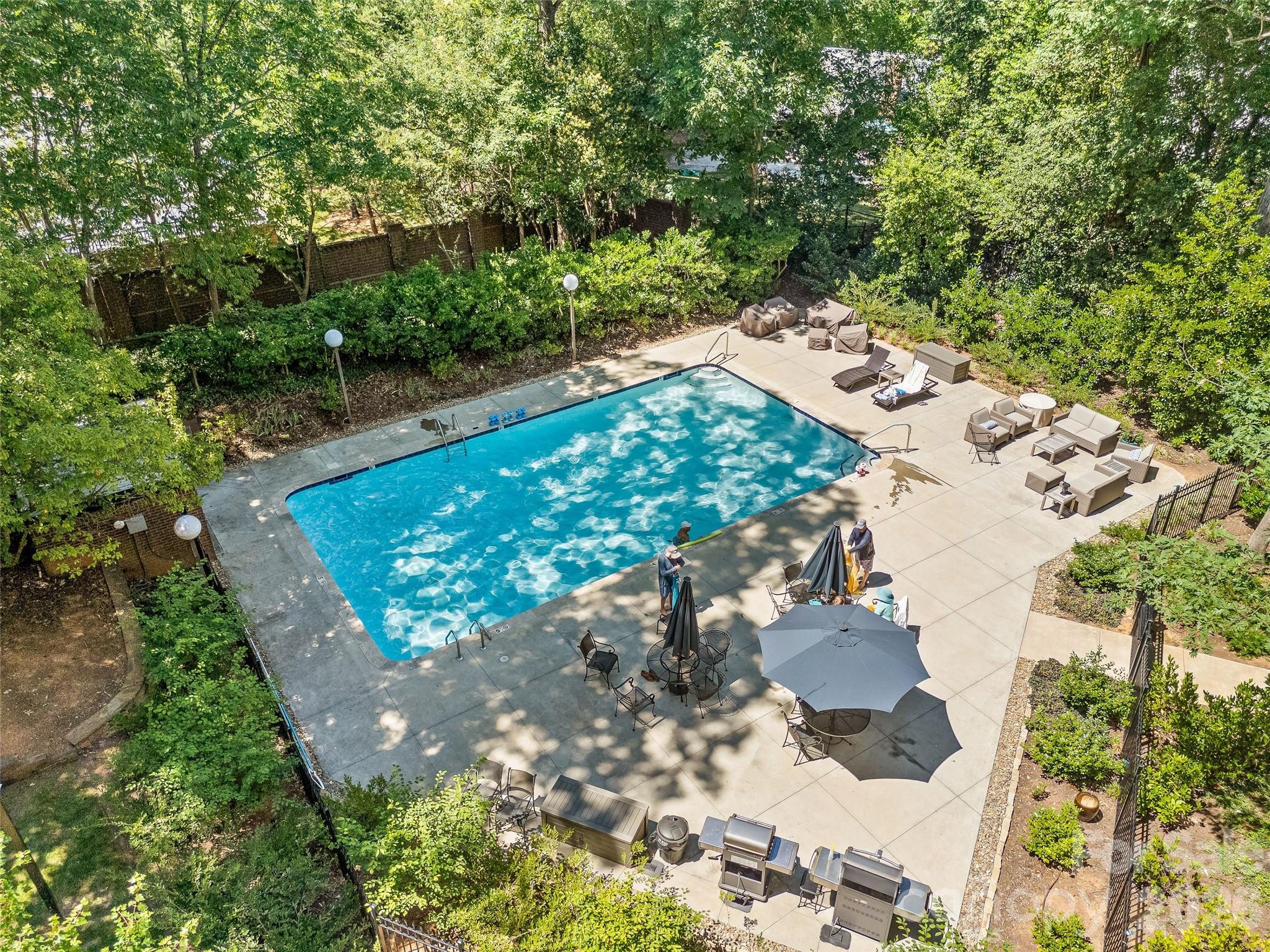 922 Cherokee Road — Charlotte