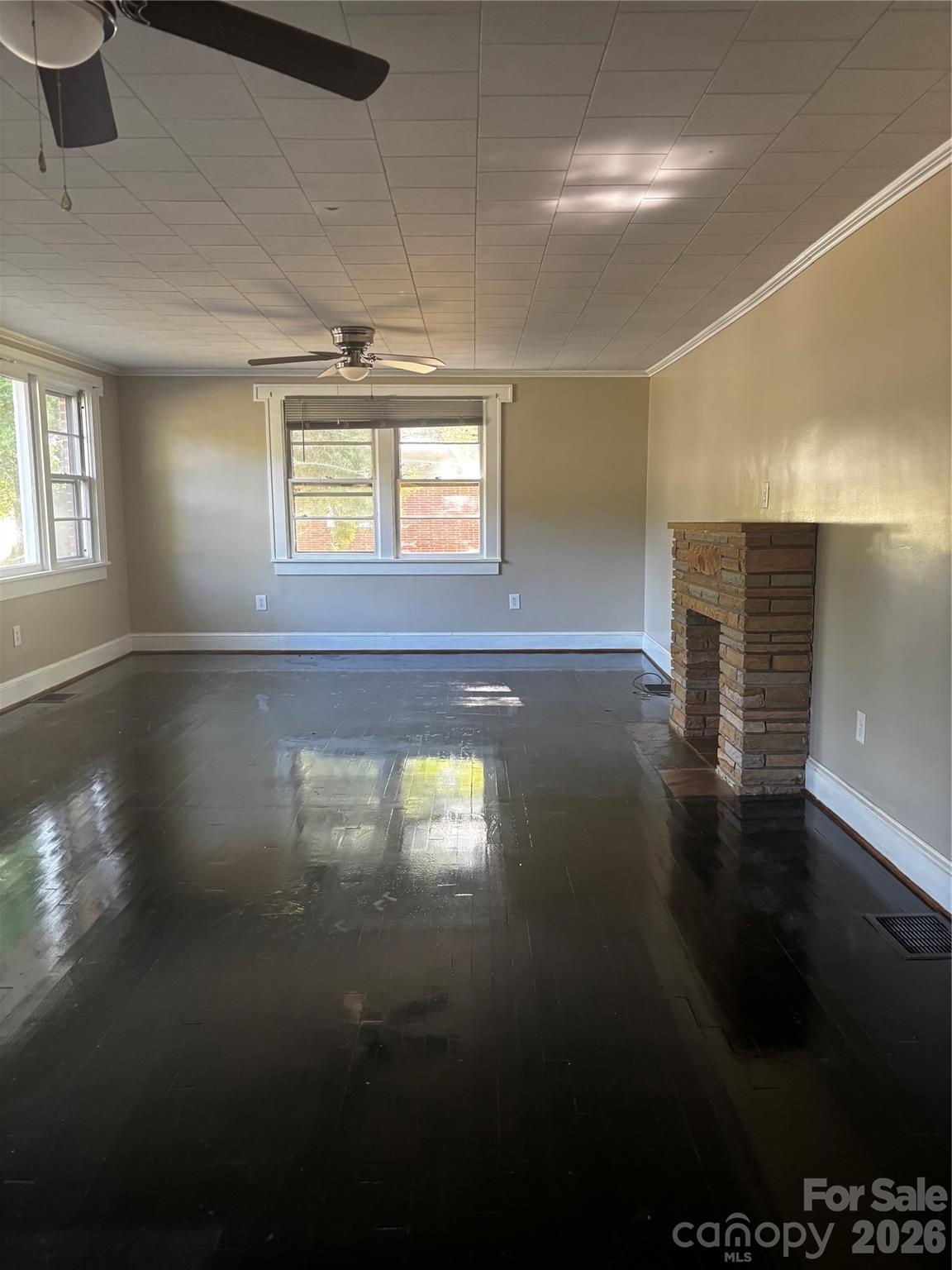 907 Maple Avenue — Salisbury