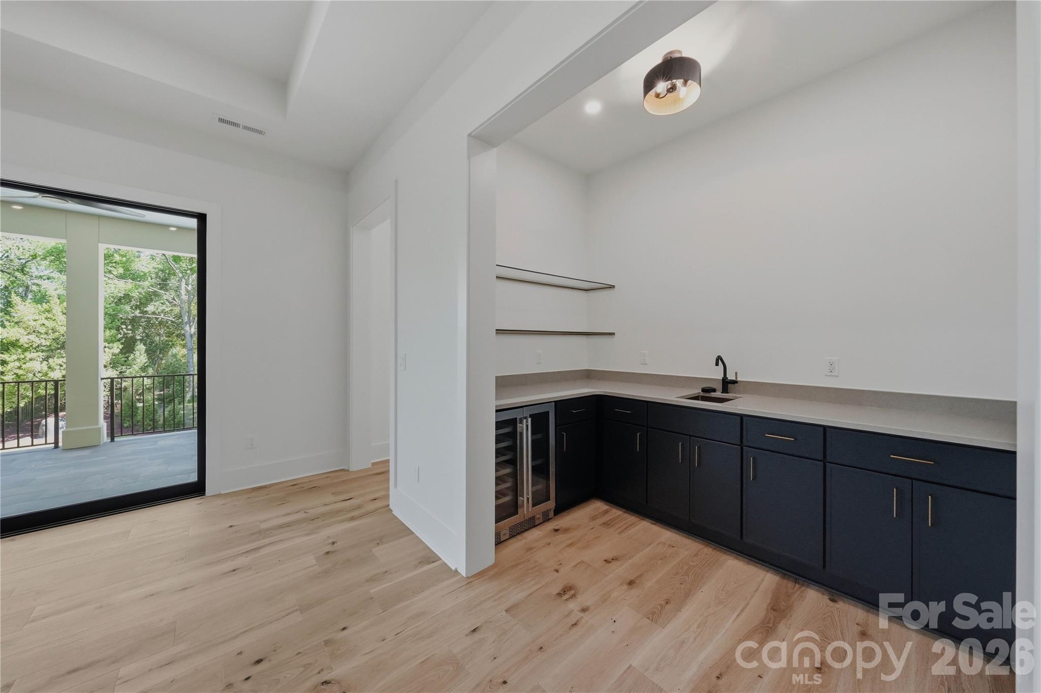 20200 Rainbow Circle — Cornelius