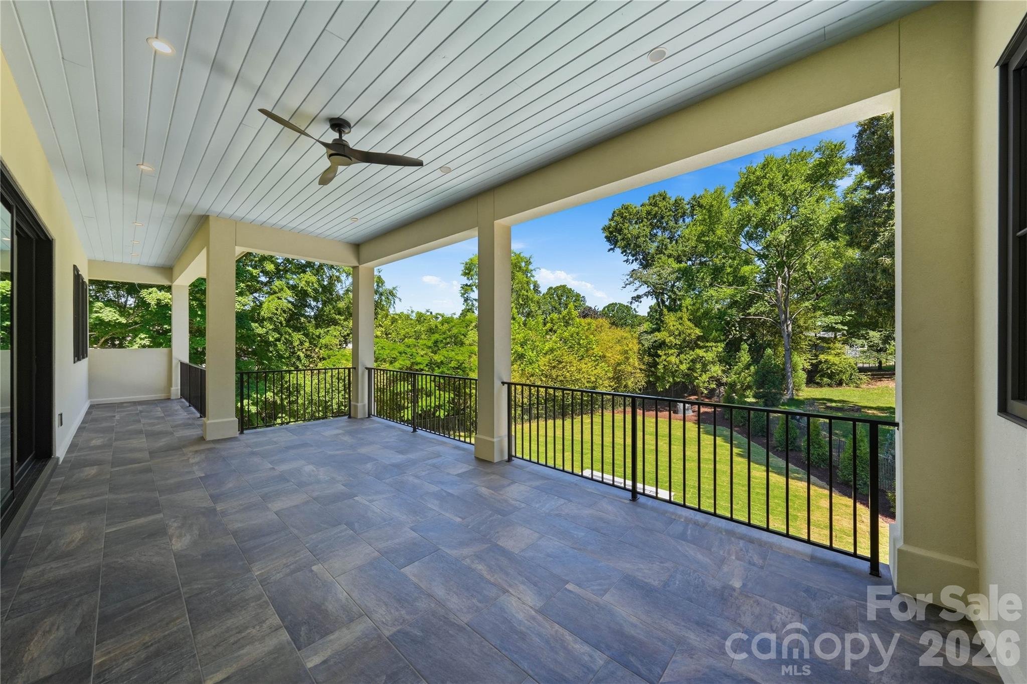 20200 Rainbow Circle — Cornelius