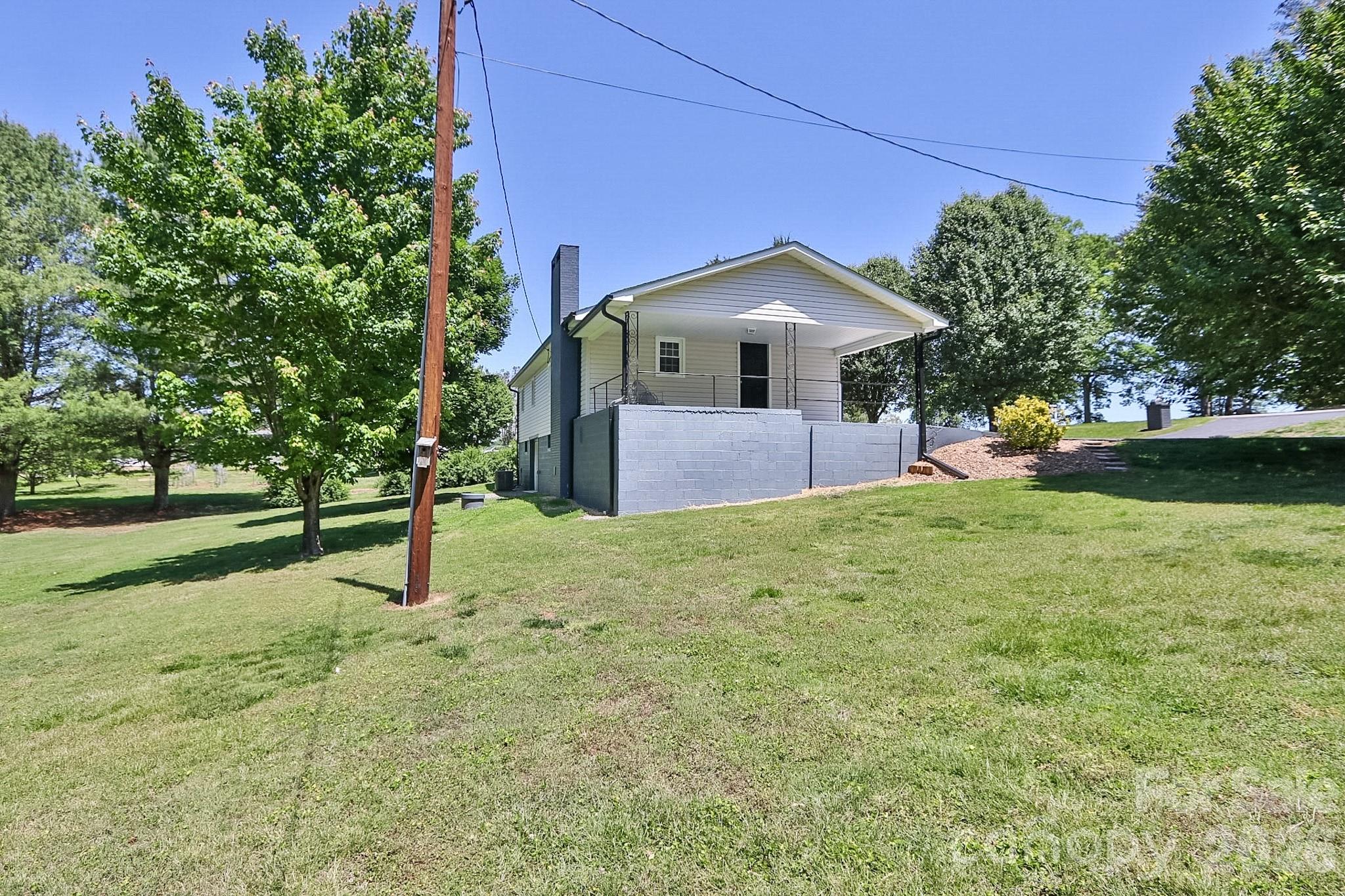 1279 N Hoots Road — Ronda