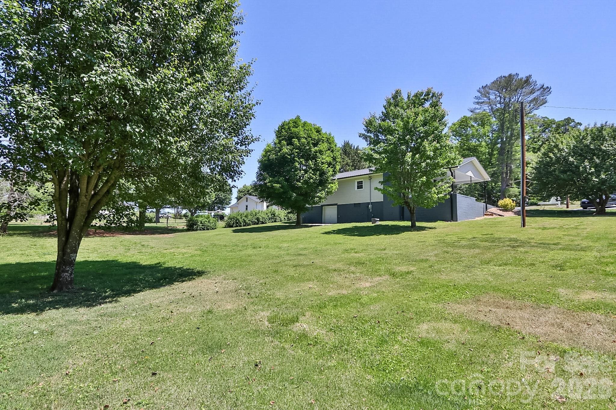 1279 N Hoots Road — Ronda