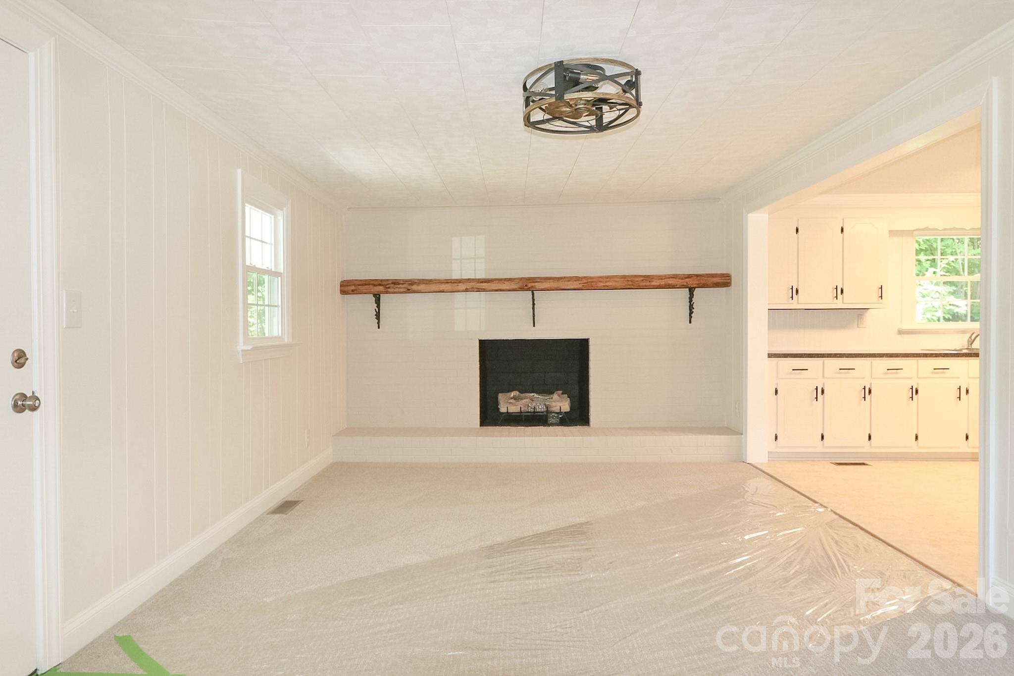 1279 N Hoots Road — Ronda