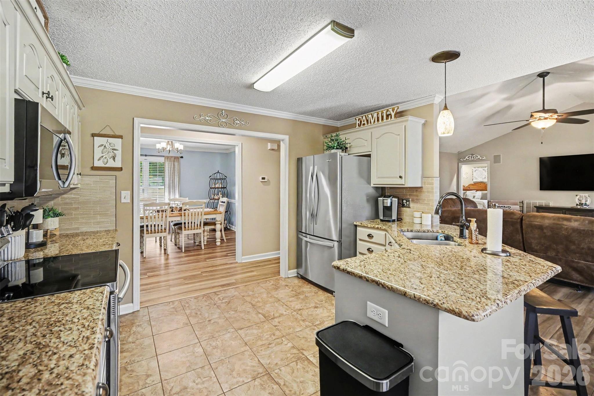 9903 Madres Court — Concord