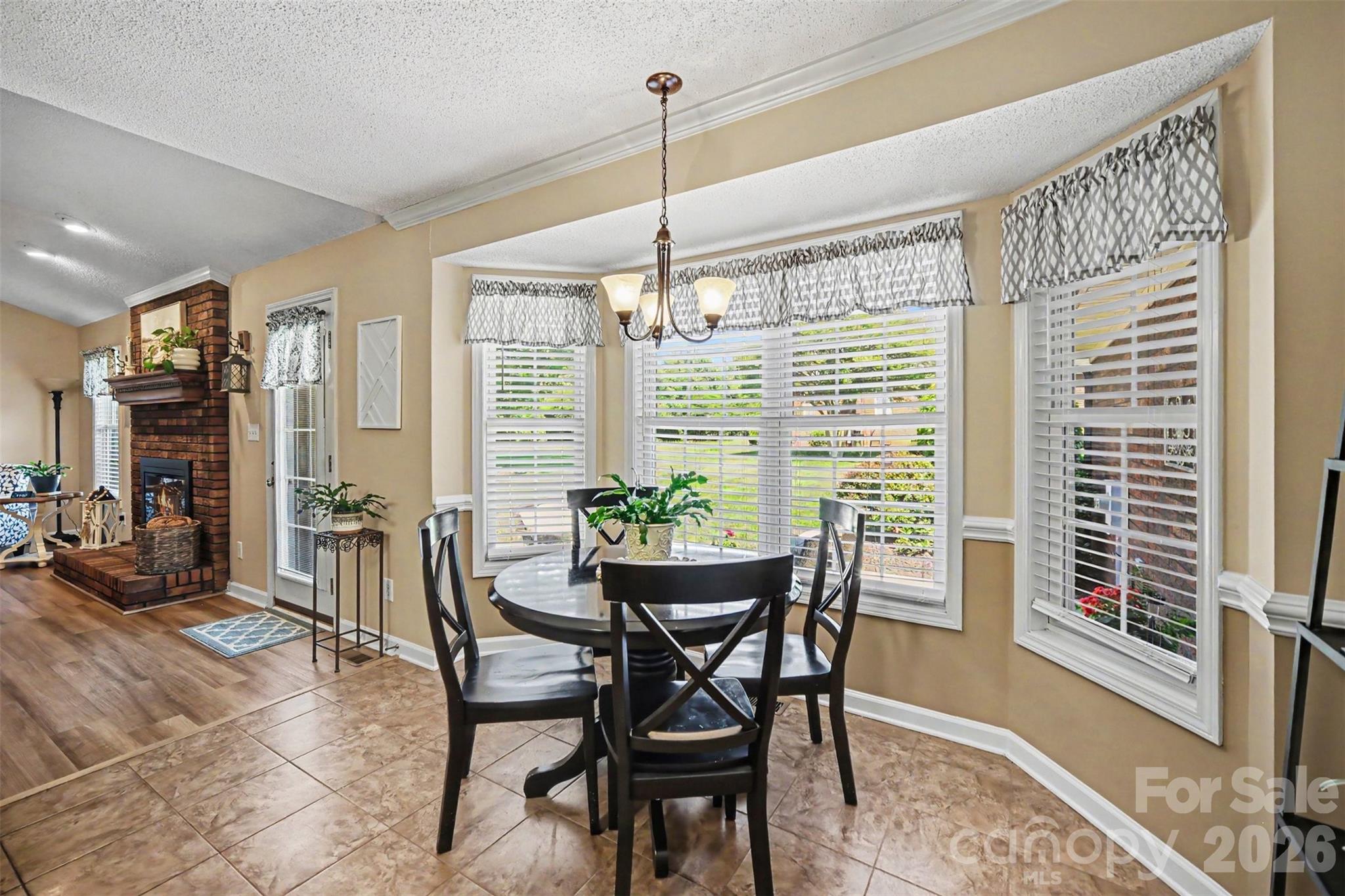 9903 Madres Court — Concord