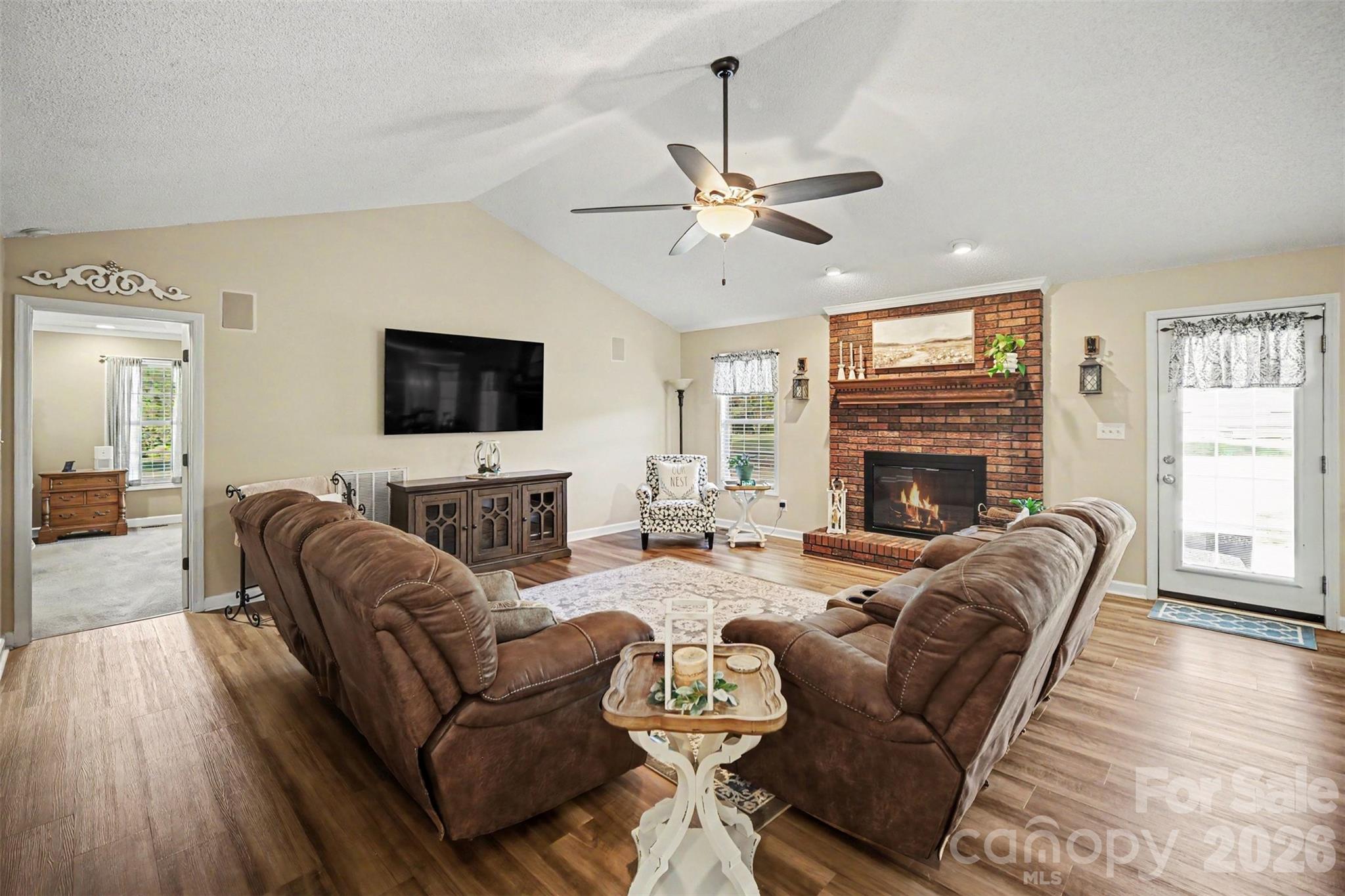 9903 Madres Court — Concord