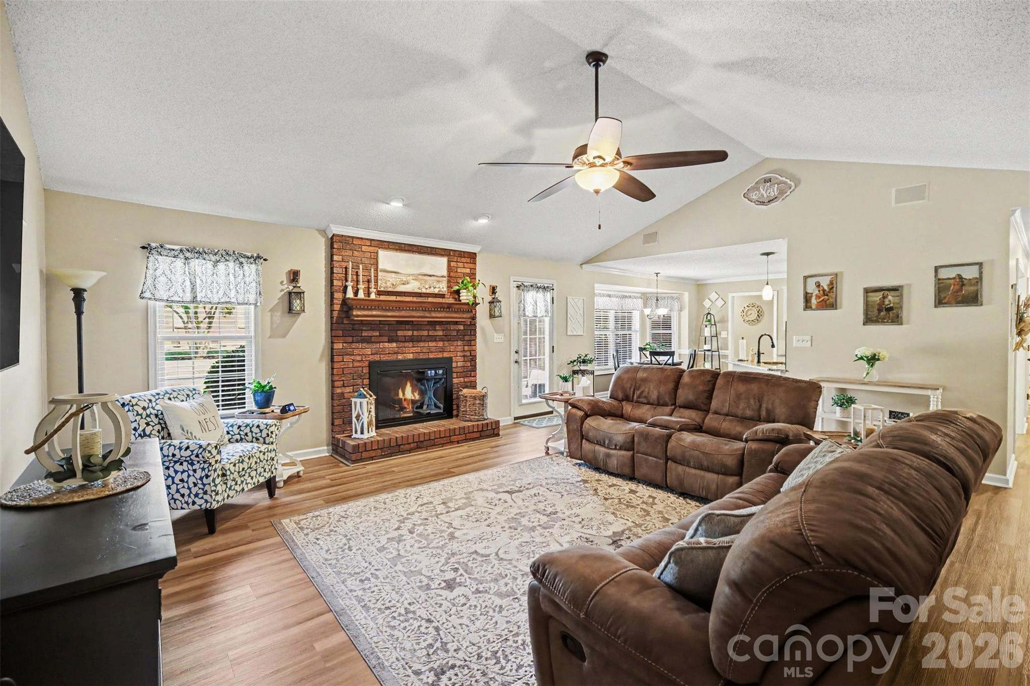 9903 Madres Court — Concord