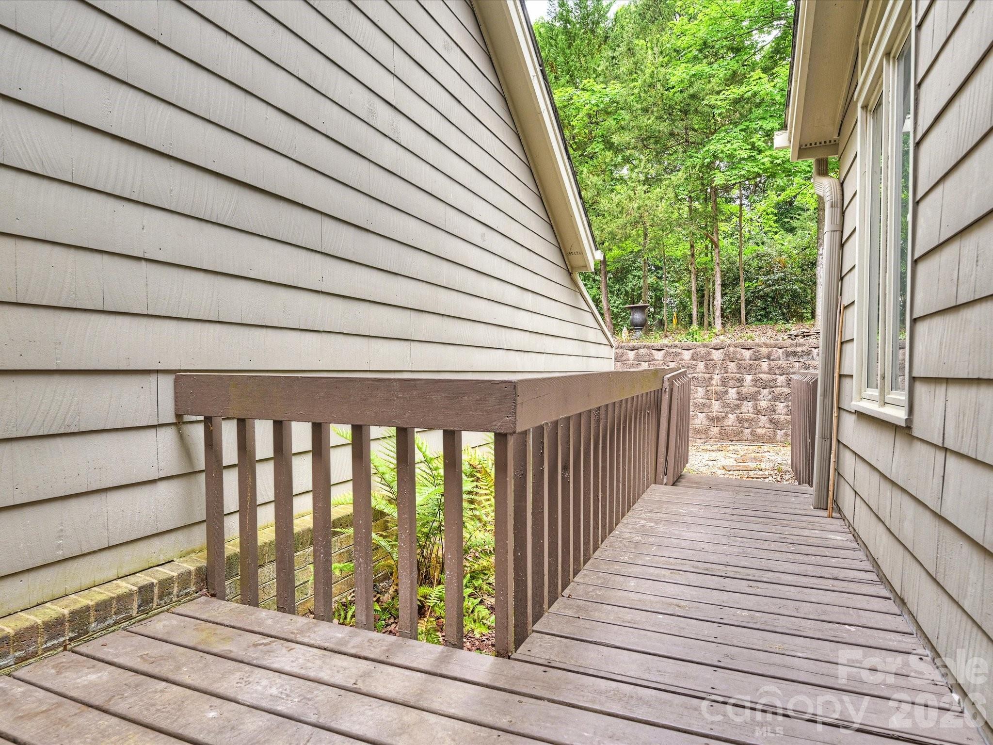 6434 Brandonwood Court — Charlotte