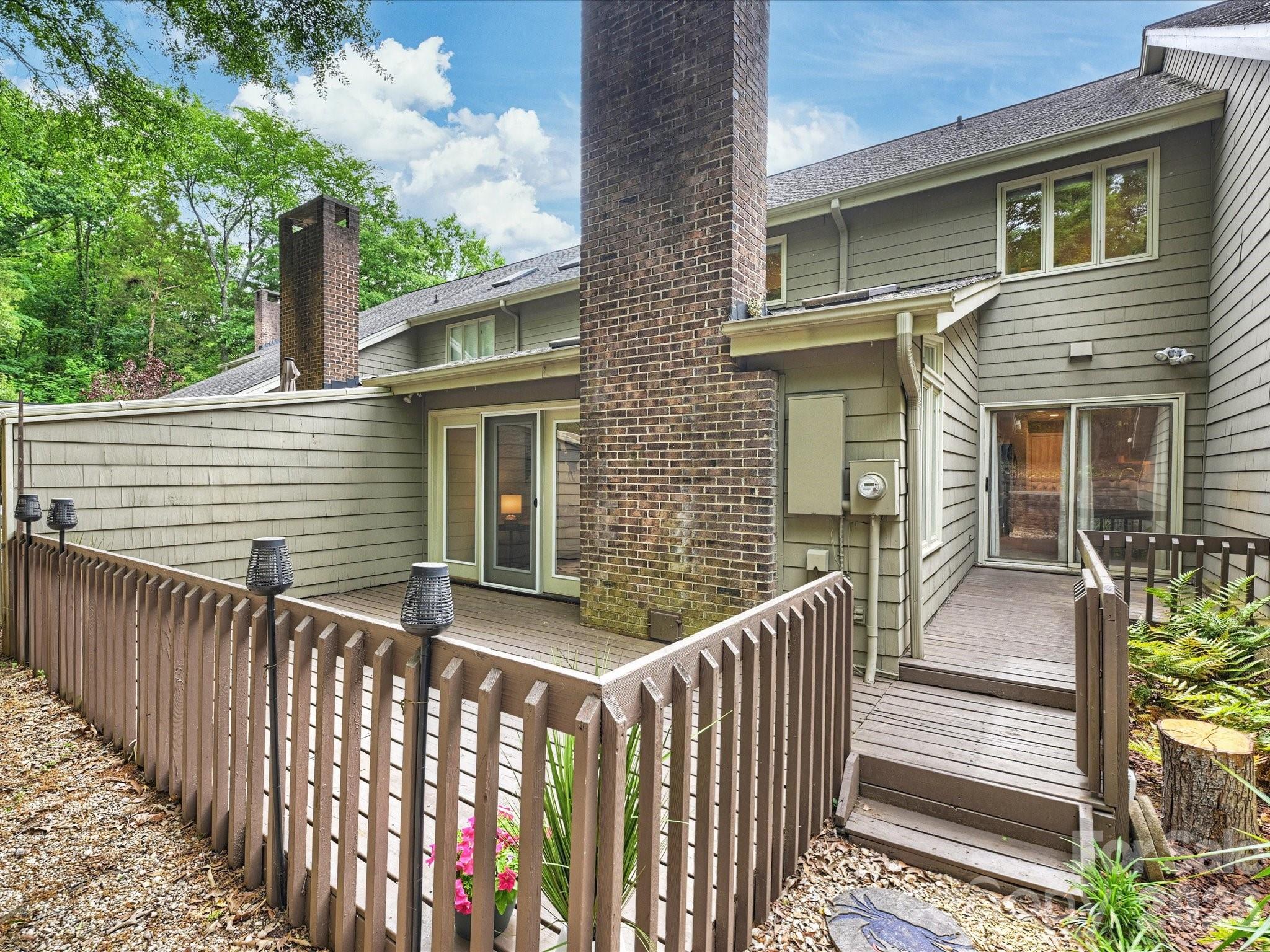 6434 Brandonwood Court — Charlotte