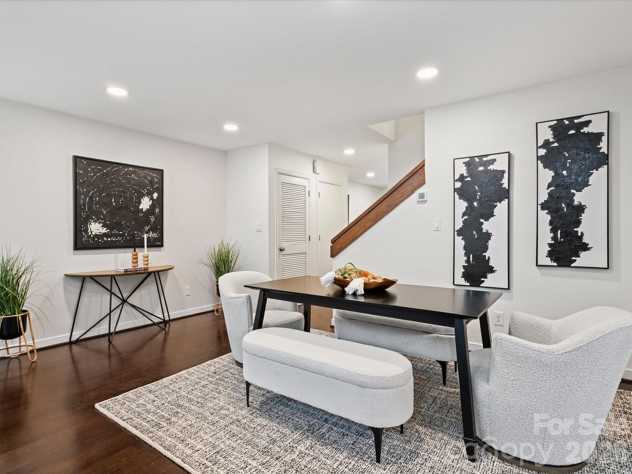 6434 Brandonwood Court — Charlotte