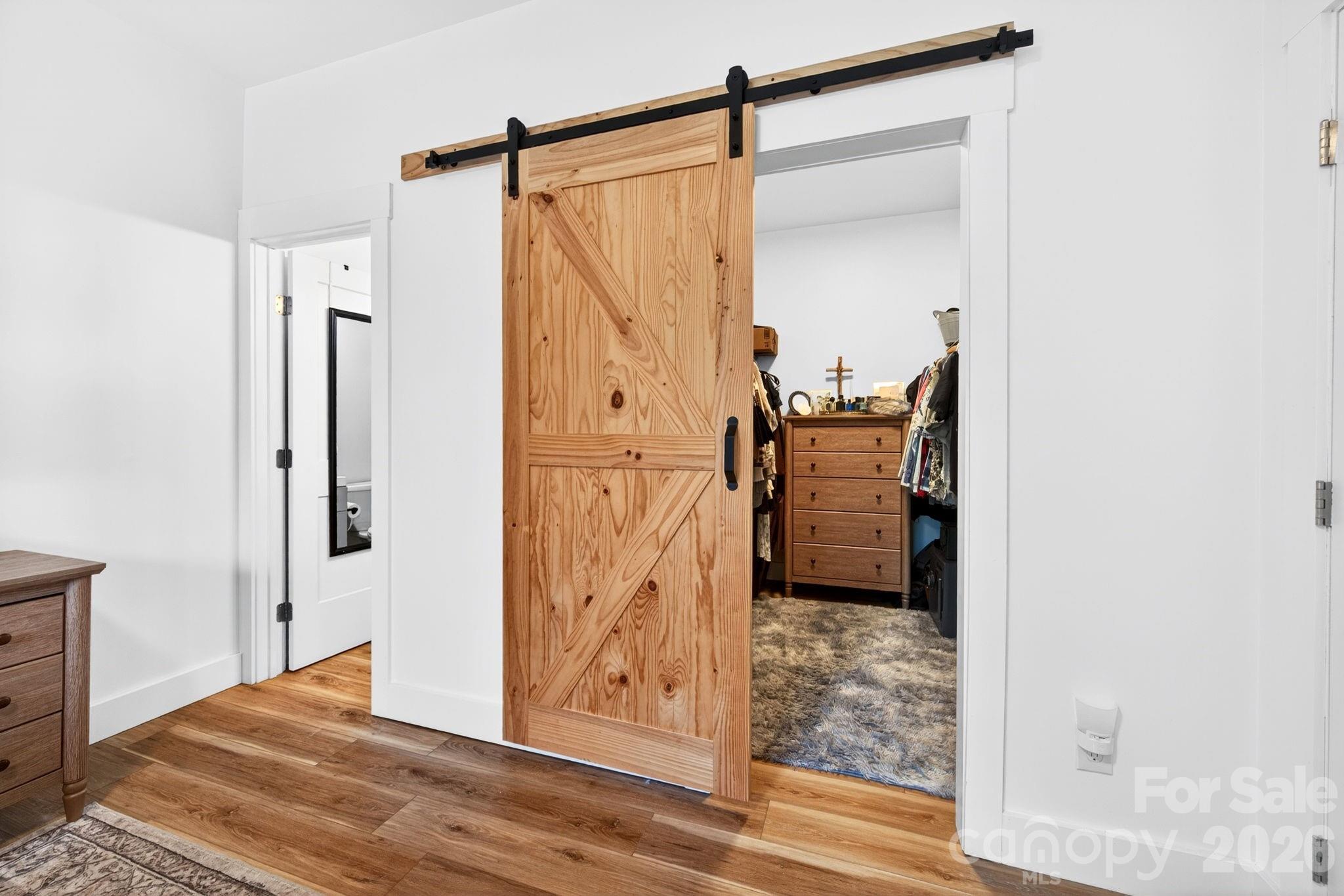 116 Arnold Road — Asheville