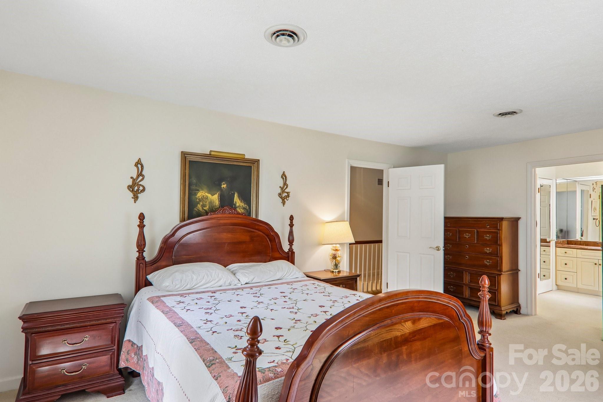 104 Finley Street — Hendersonville