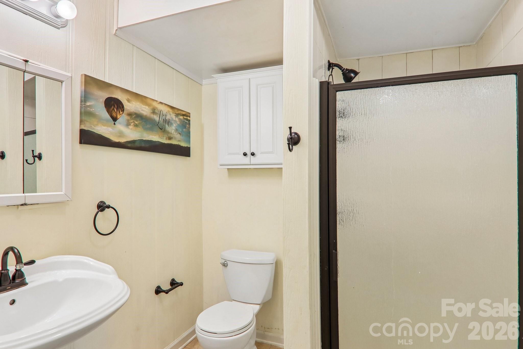 104 Finley Street — Hendersonville