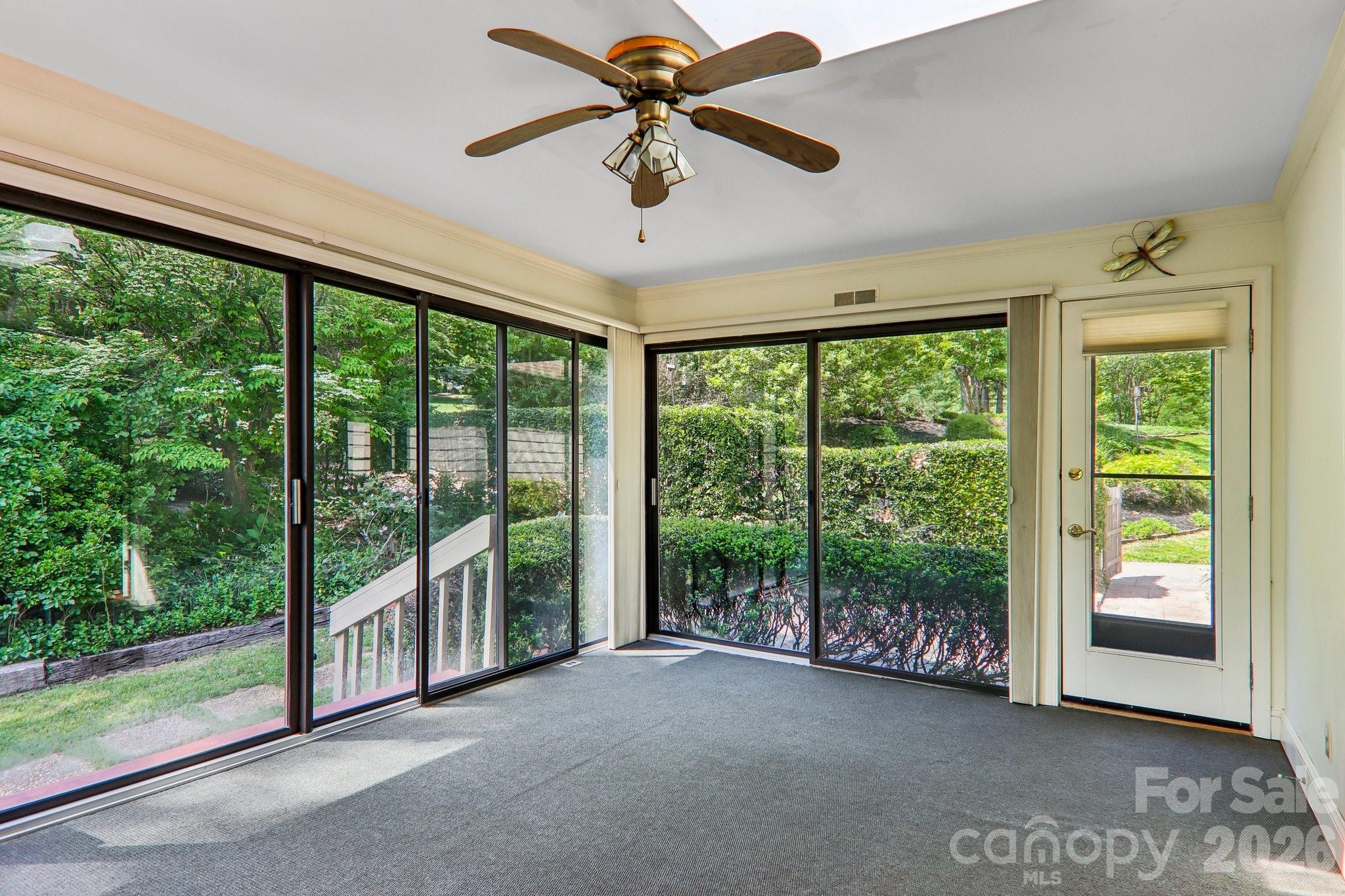 104 Finley Street — Hendersonville