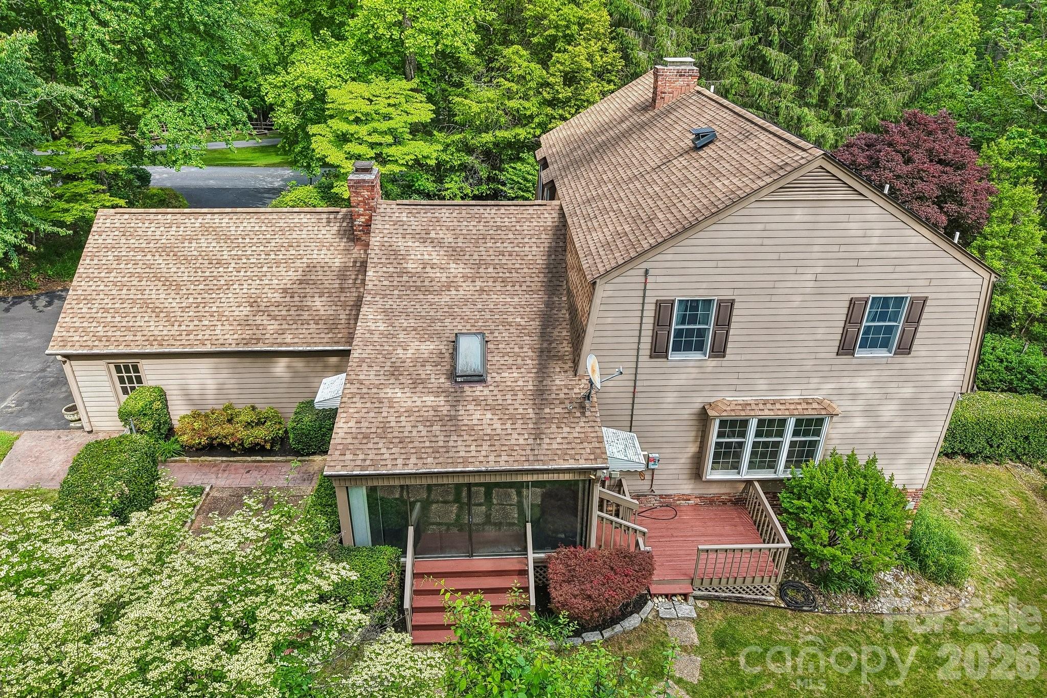 104 Finley Street — Hendersonville