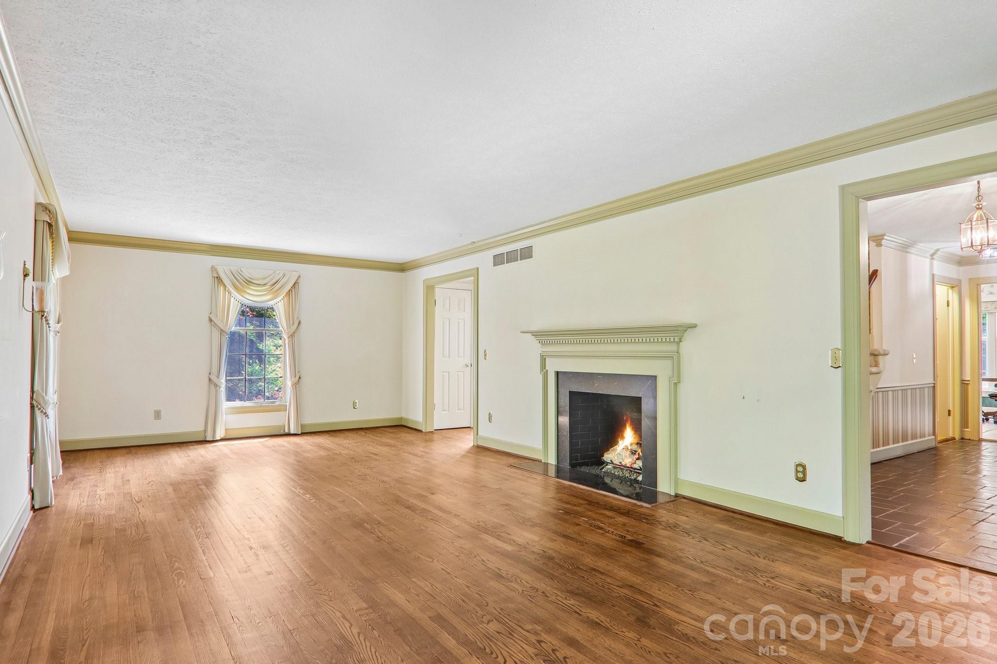 104 Finley Street — Hendersonville