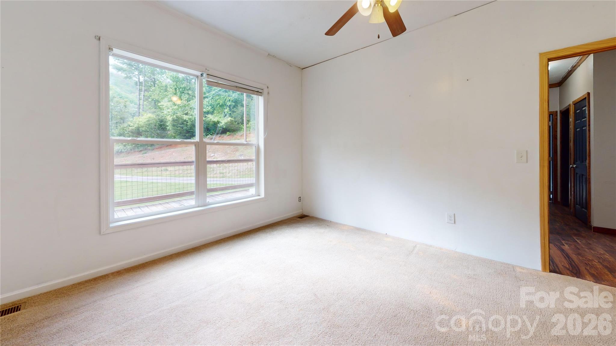 10 Betty's Drive — Waynesville