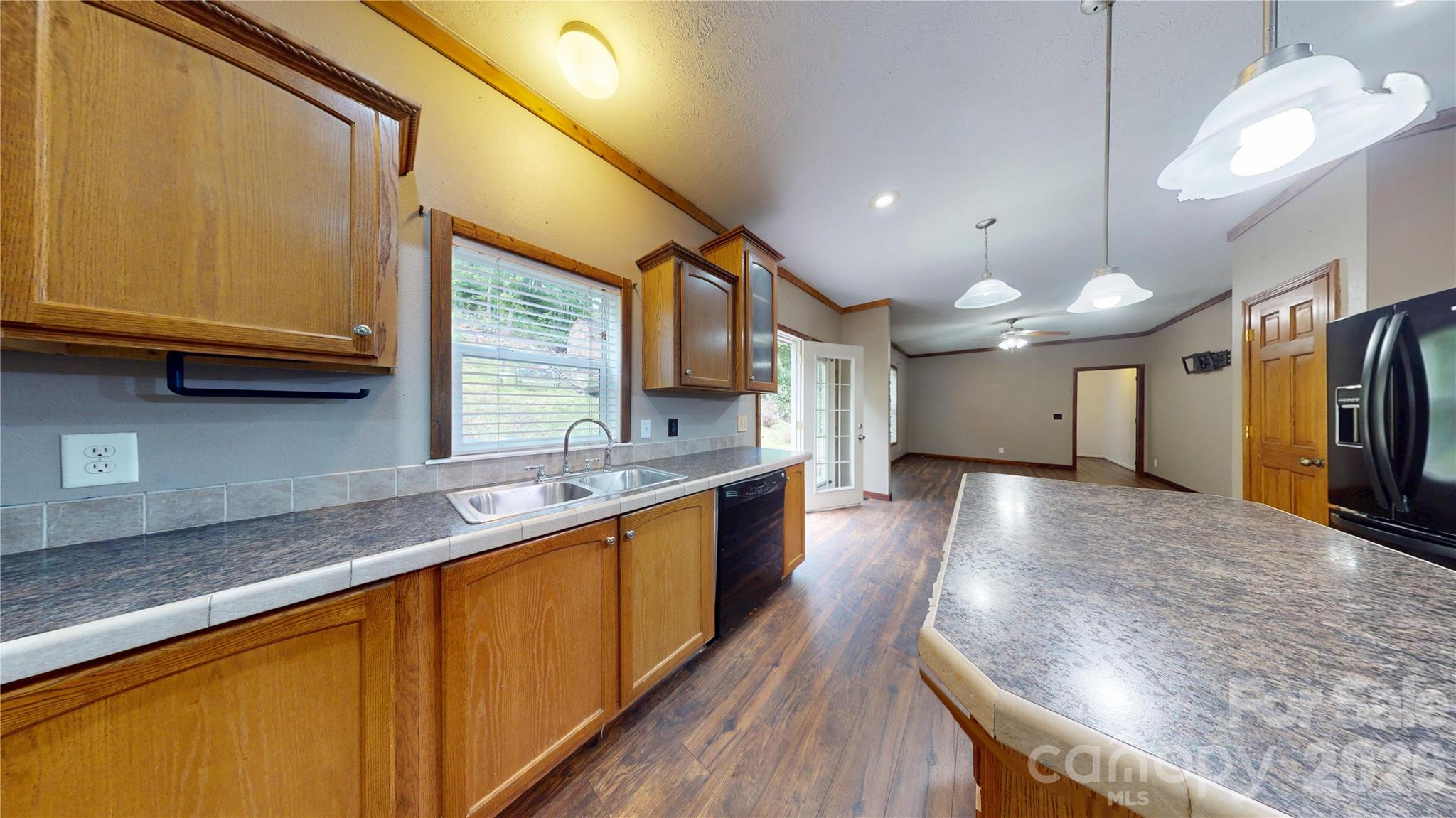 10 Betty's Drive — Waynesville