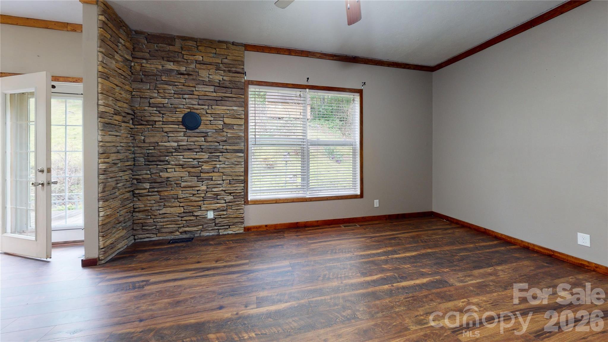 10 Betty's Drive — Waynesville