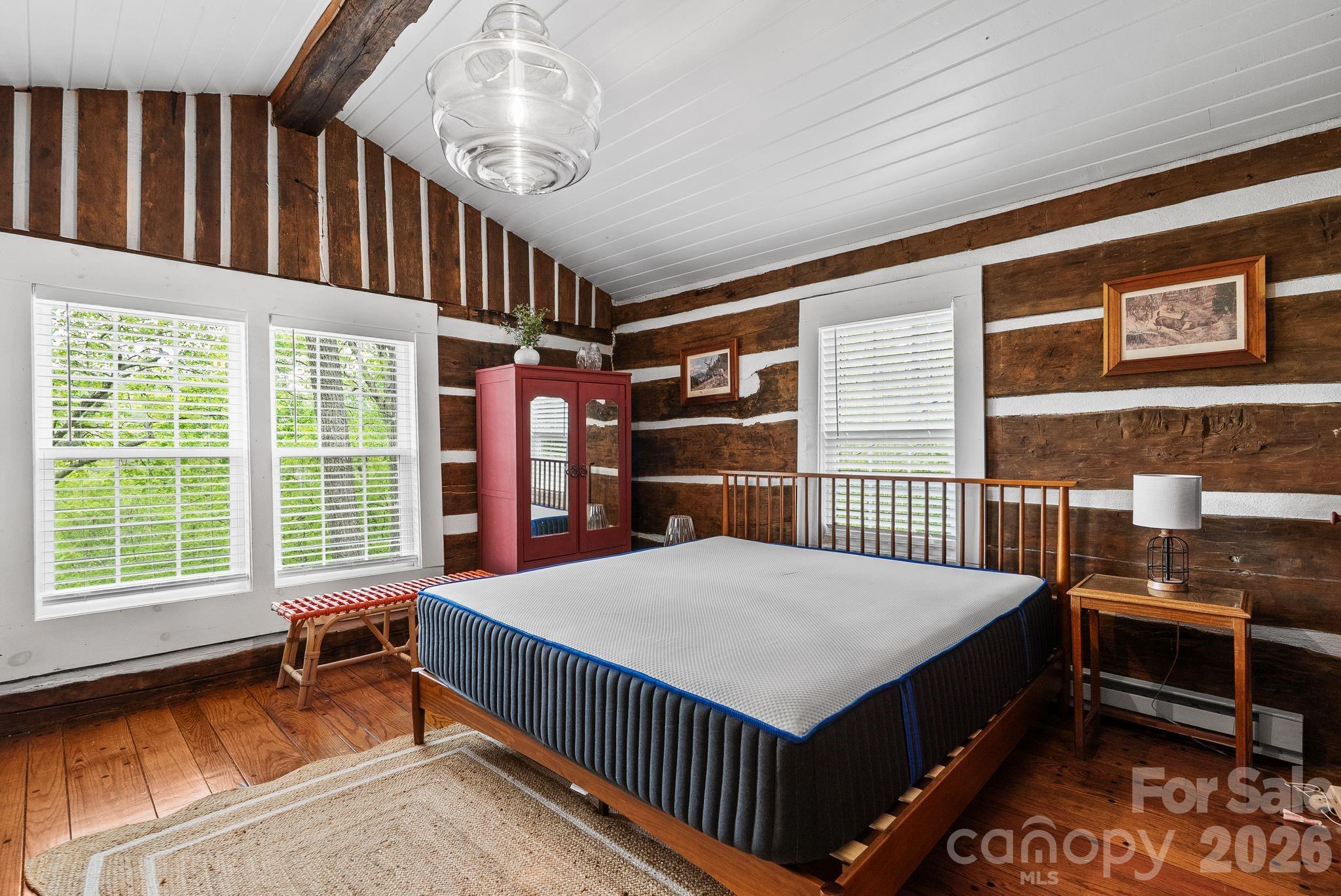 285 Glenaire Drive — Mars Hill