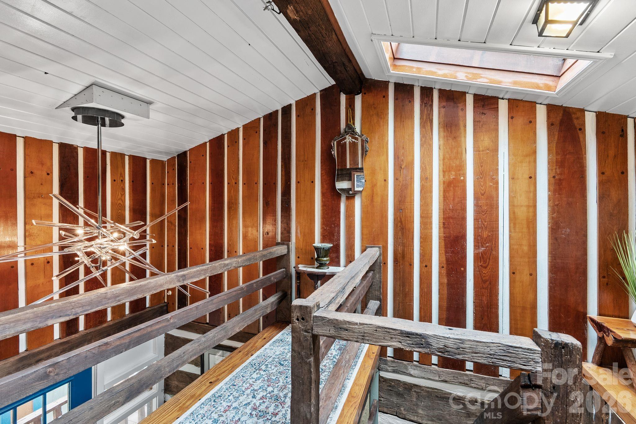 285 Glenaire Drive — Mars Hill