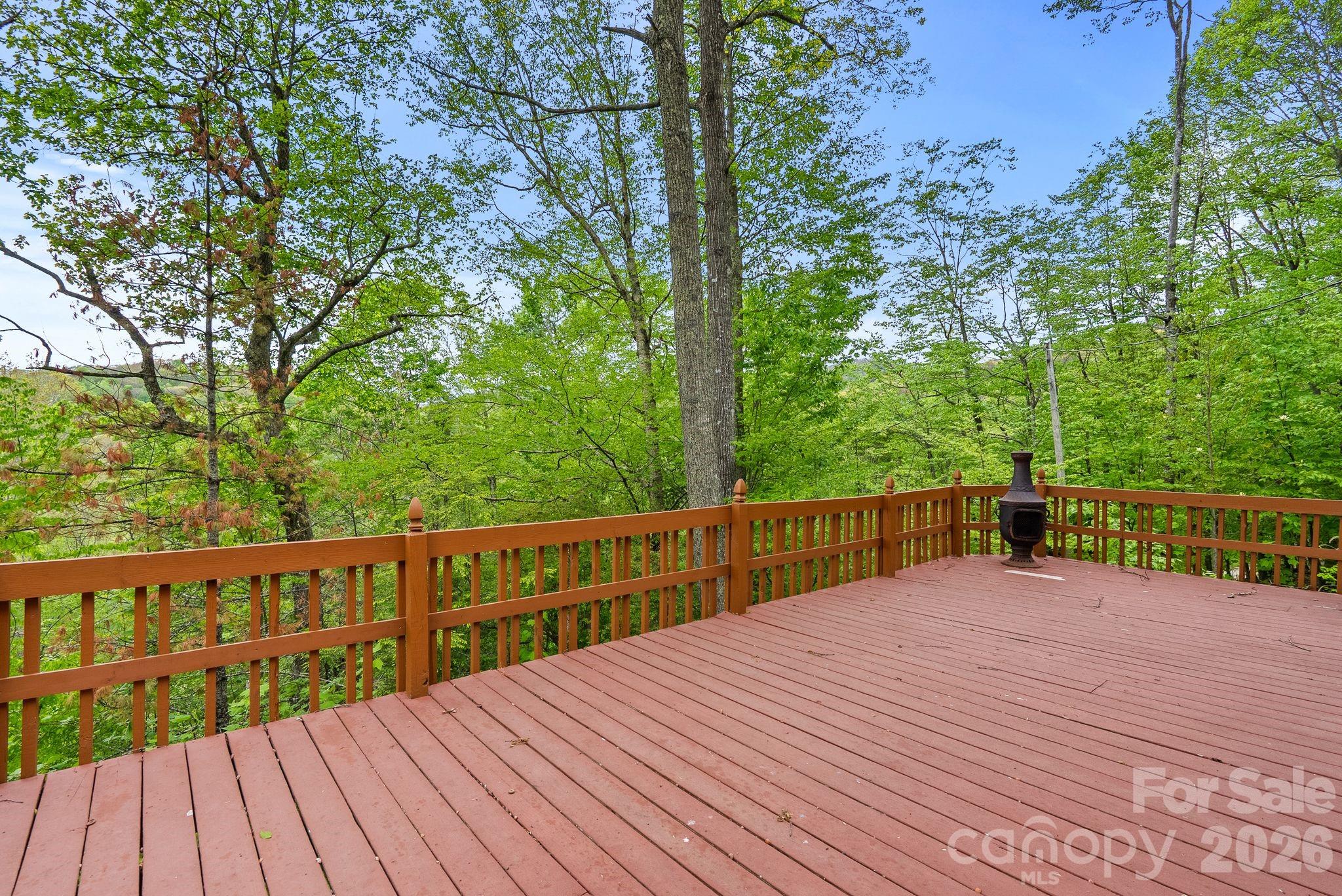285 Glenaire Drive — Mars Hill