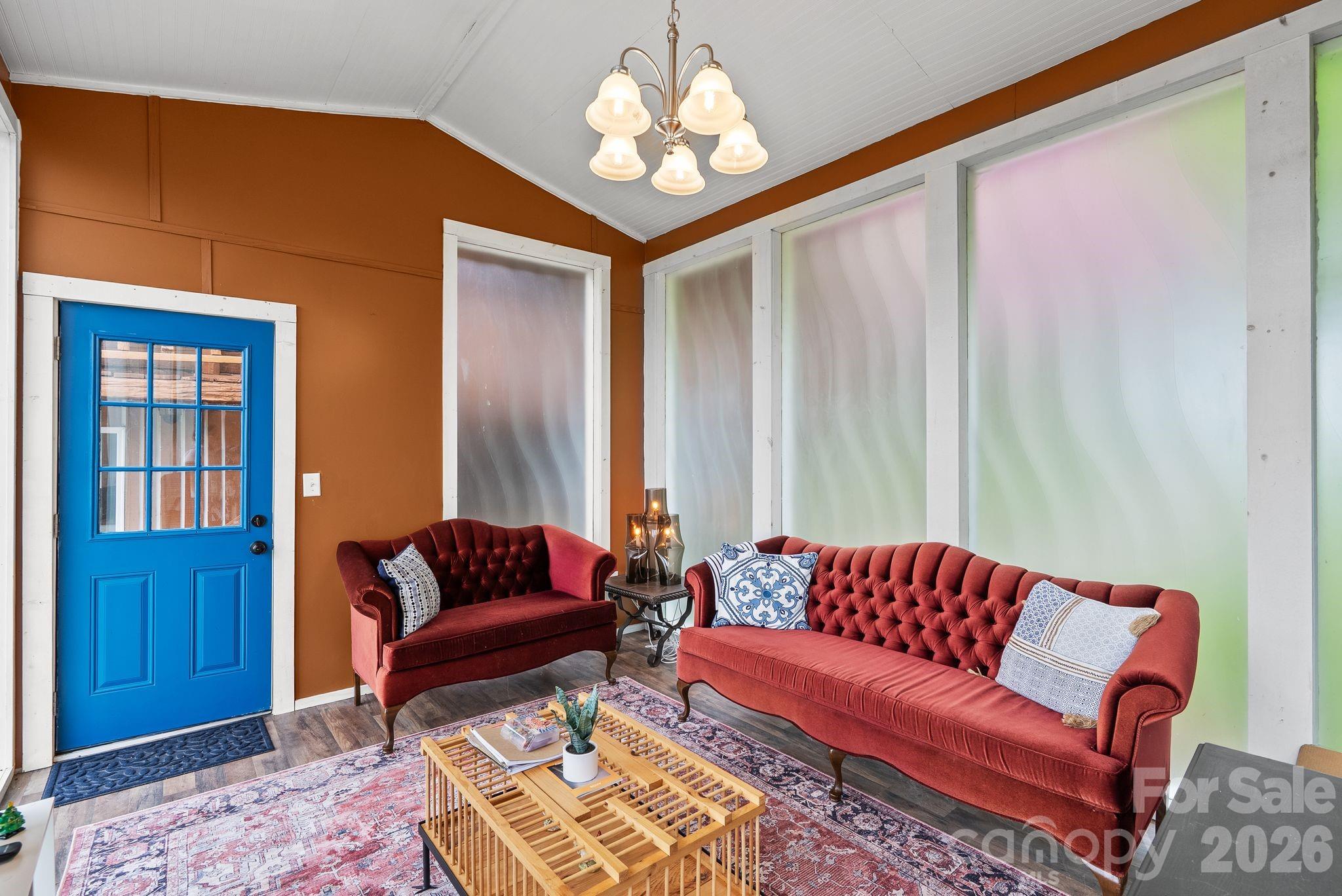 285 Glenaire Drive — Mars Hill
