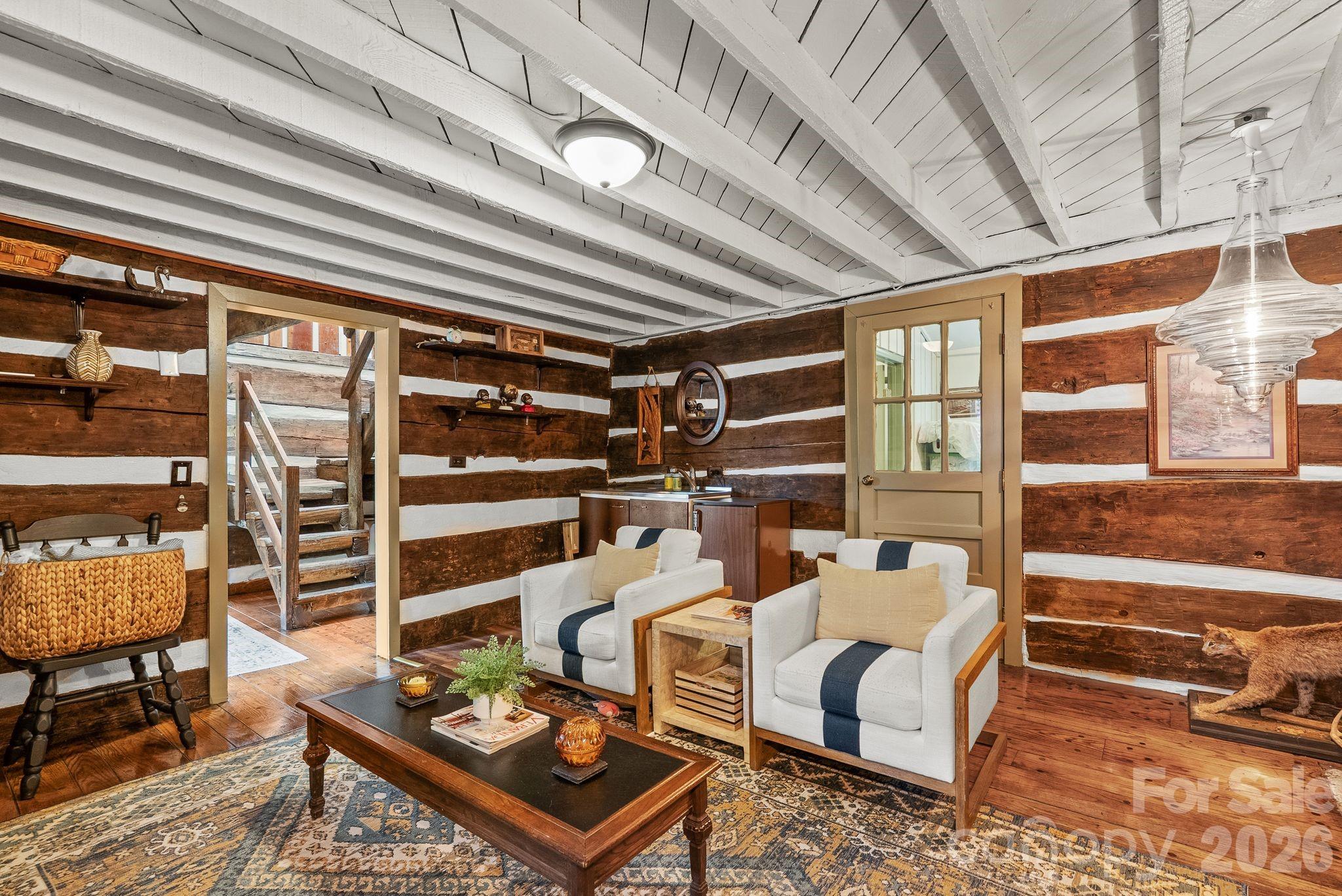 285 Glenaire Drive — Mars Hill
