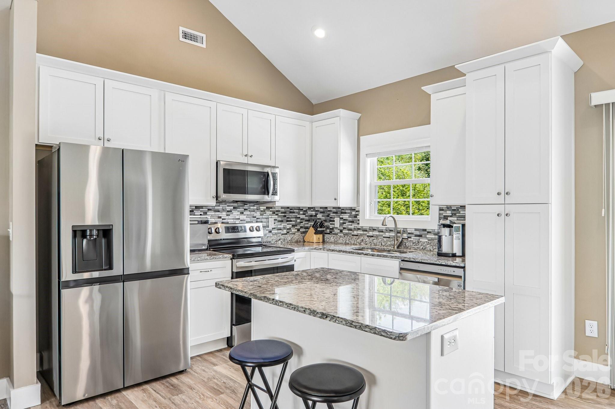 464 Riverwind Drive — Hendersonville
