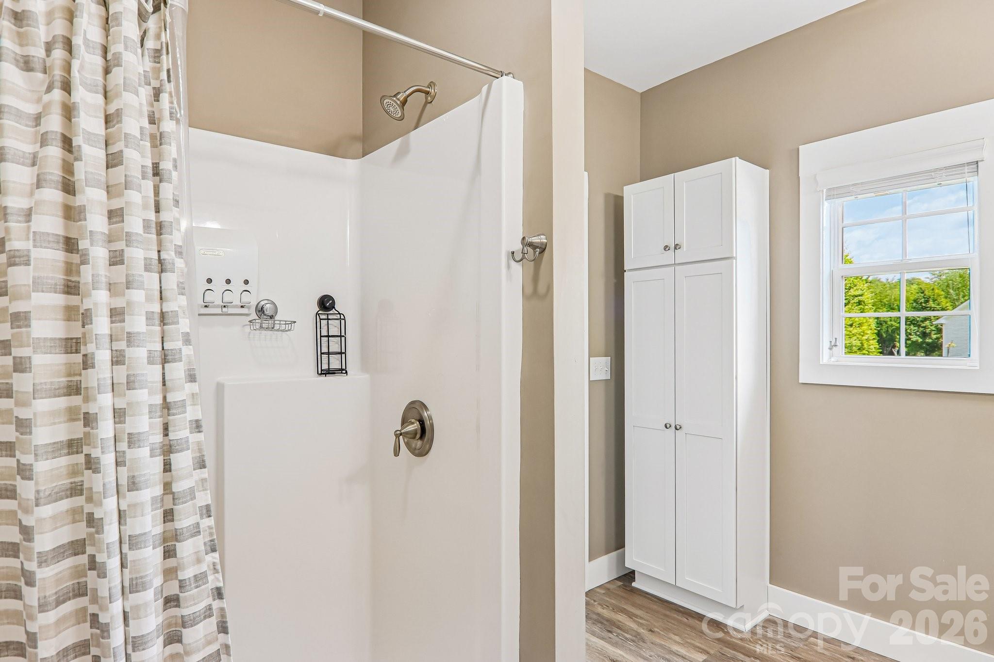 464 Riverwind Drive — Hendersonville