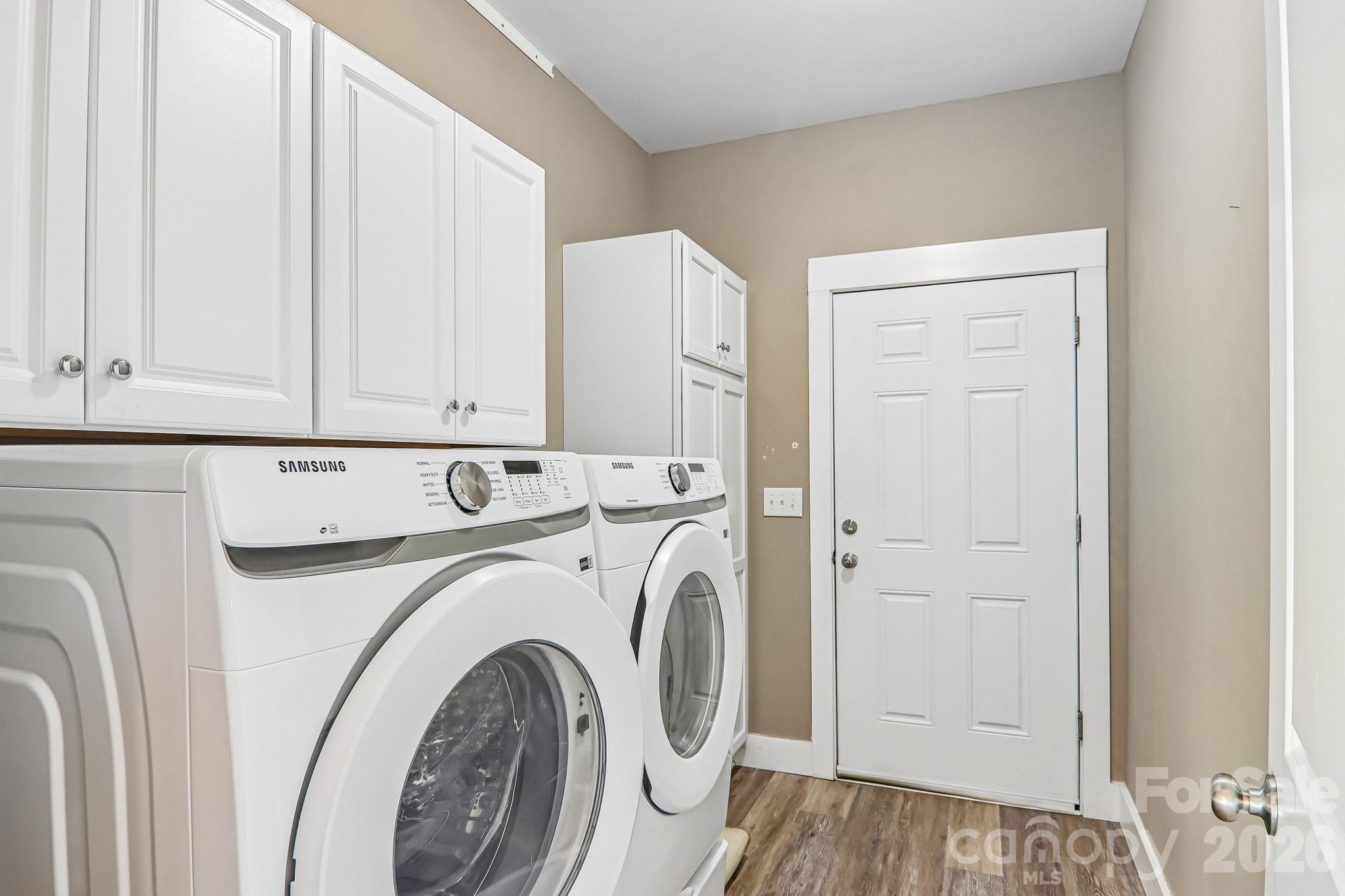 464 Riverwind Drive — Hendersonville