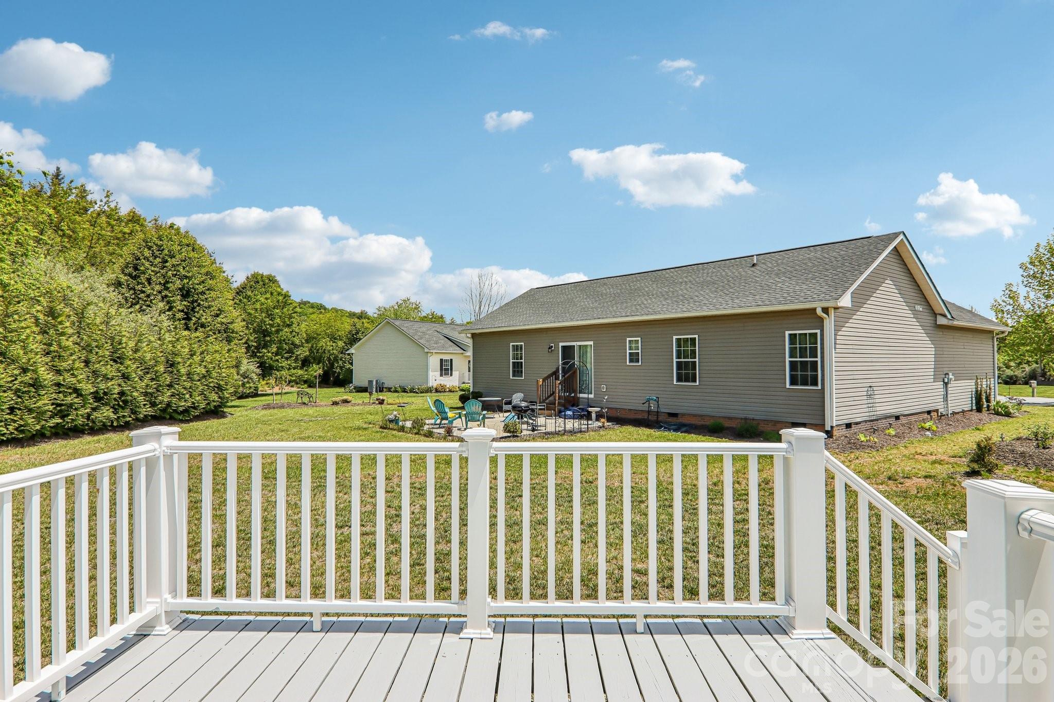 464 Riverwind Drive — Hendersonville