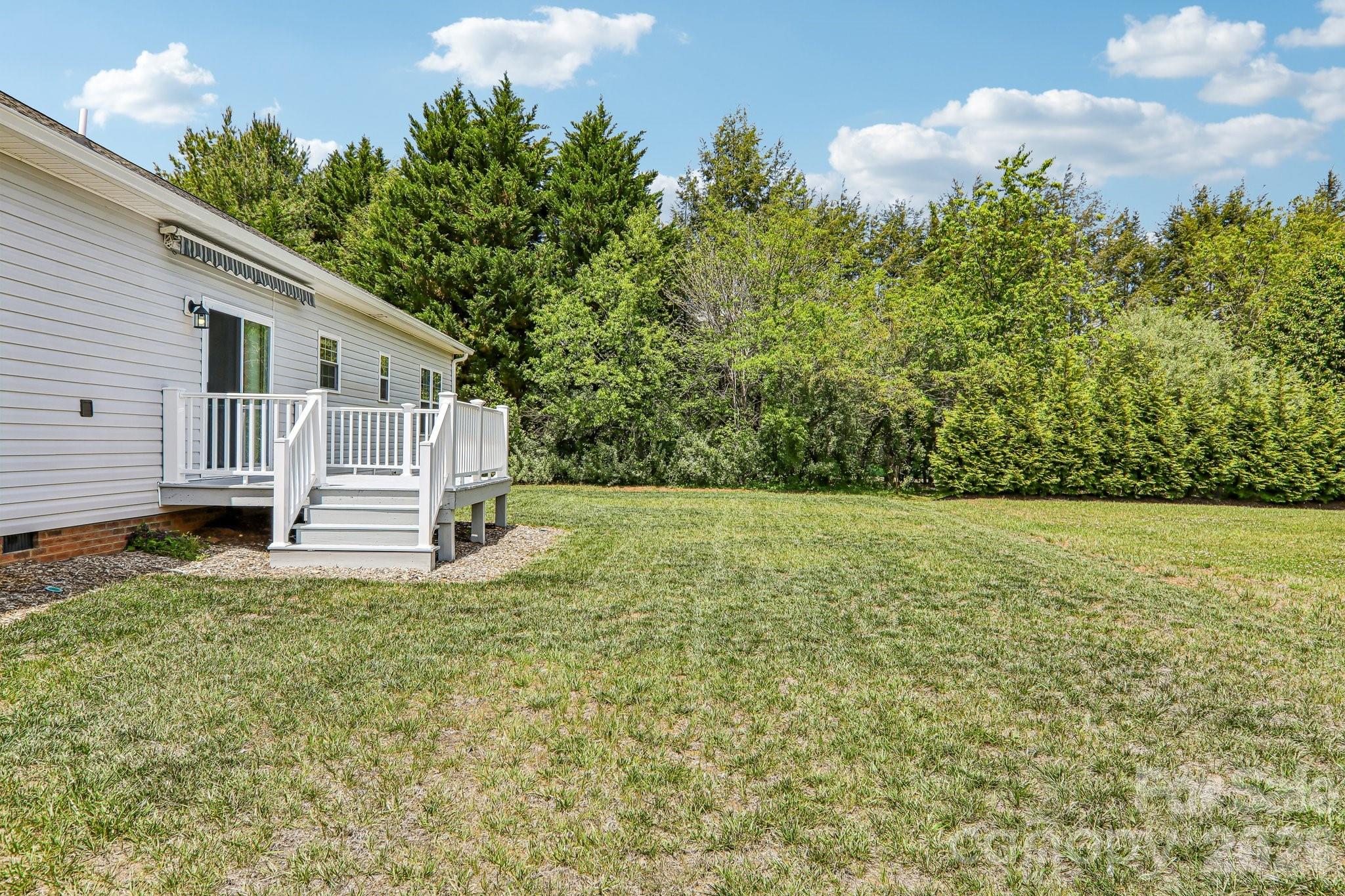 464 Riverwind Drive — Hendersonville