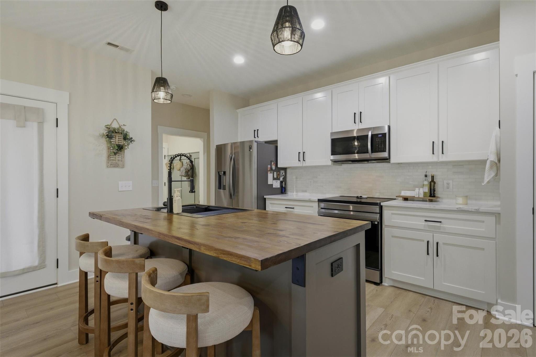 152 Eagles Landing — Morganton